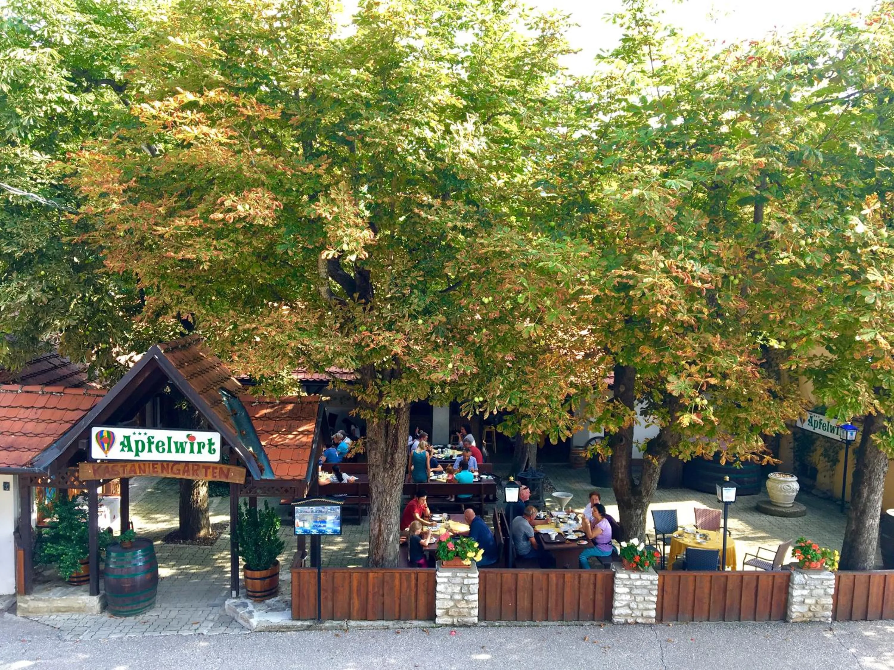 Restaurant/places to eat in Apfelwirt