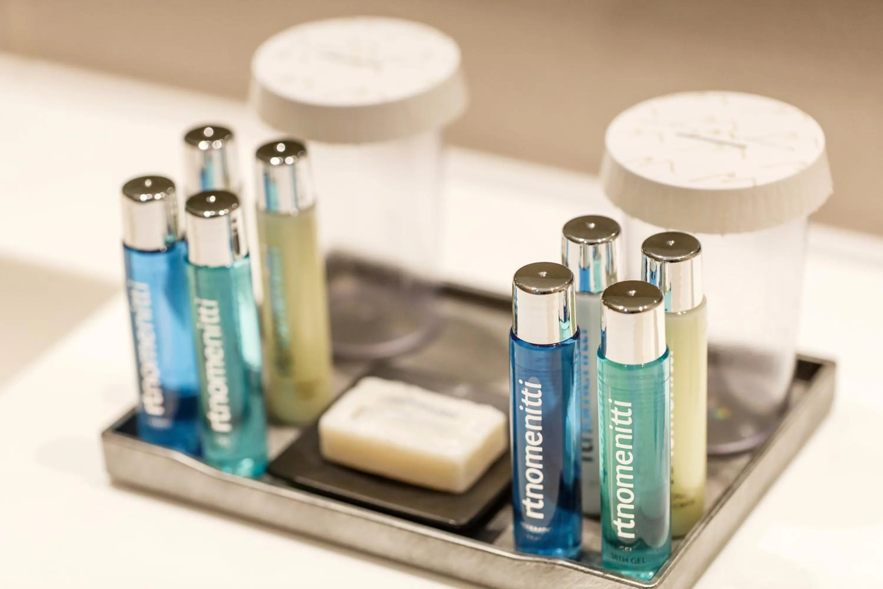 Bathroom in Santa Monica Suites Hotel