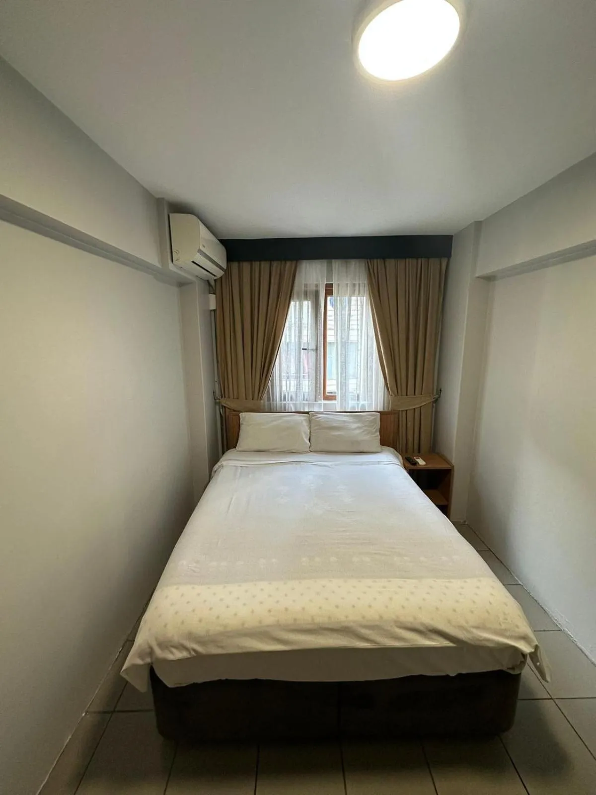 Photo of the whole room, Bed in Hotel Semih