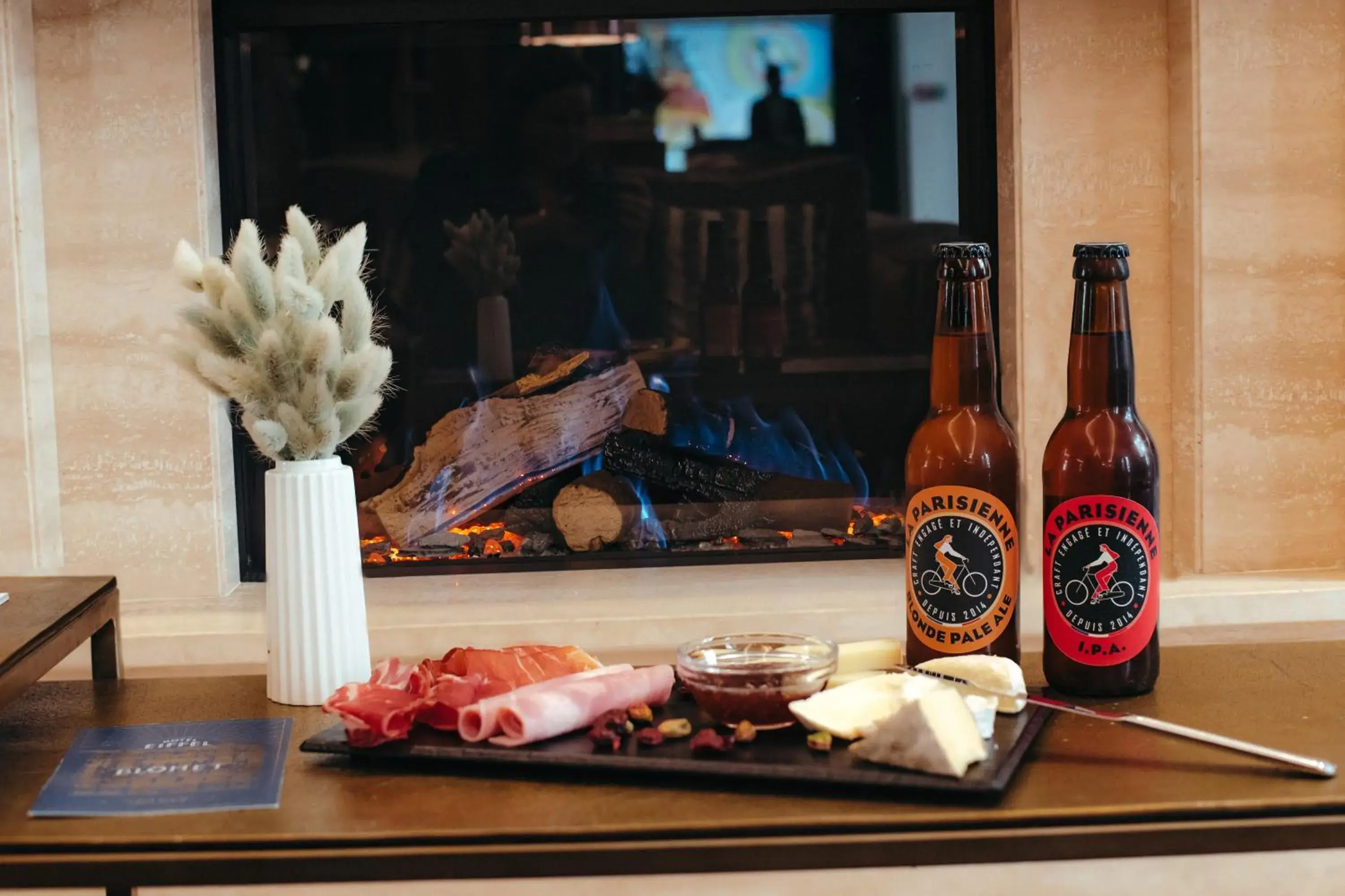 Lounge or bar in Hotel Eiffel Blomet Lounge or bar in Hotel Eiffel Blomet