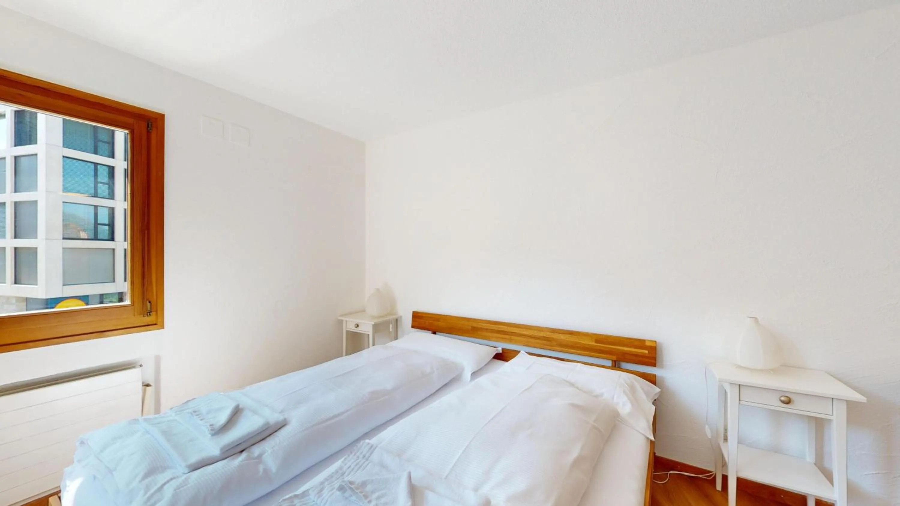 Bed in Ludains 2/9