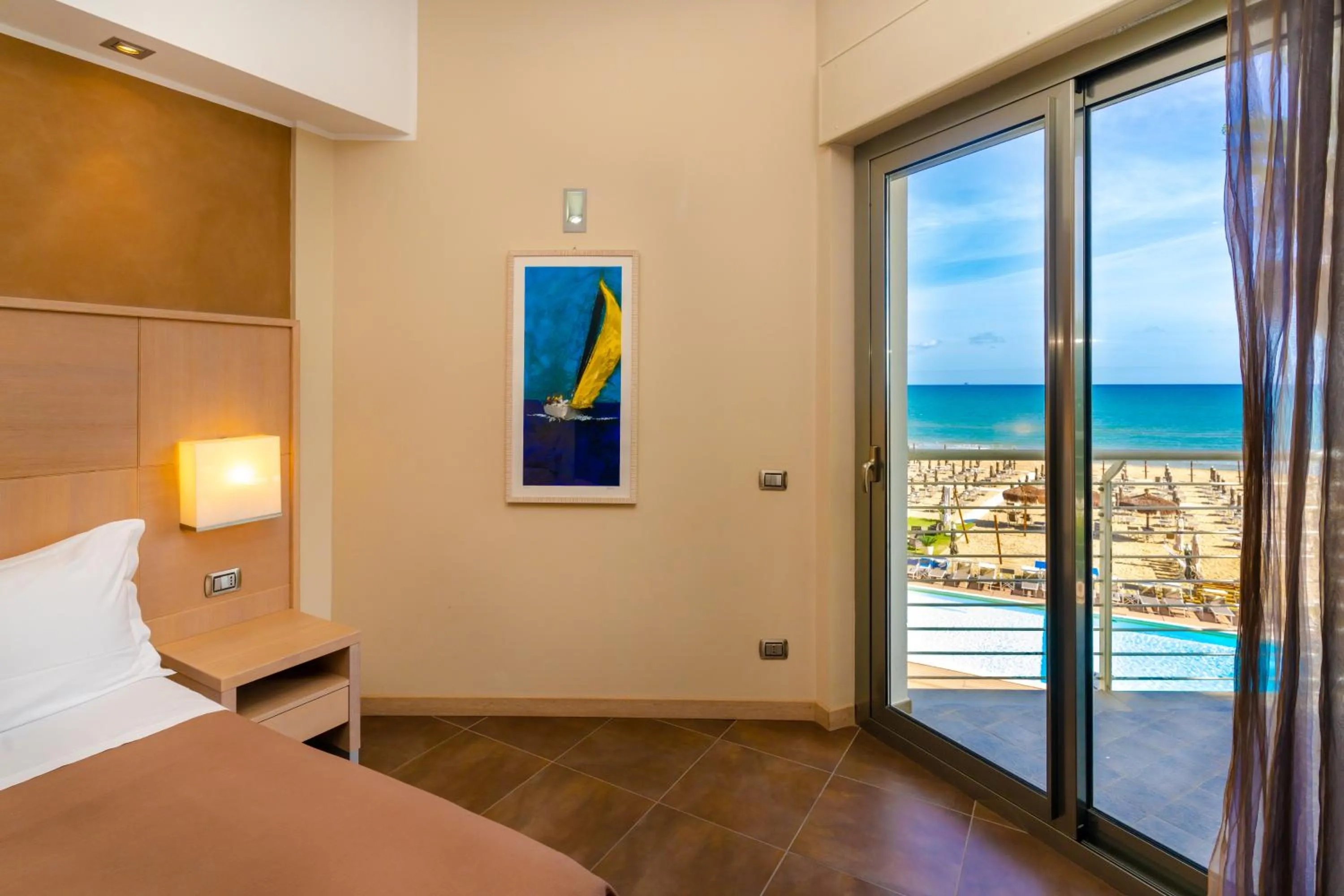 View (from property/room), Bed in Hotel Abruzzo Marina