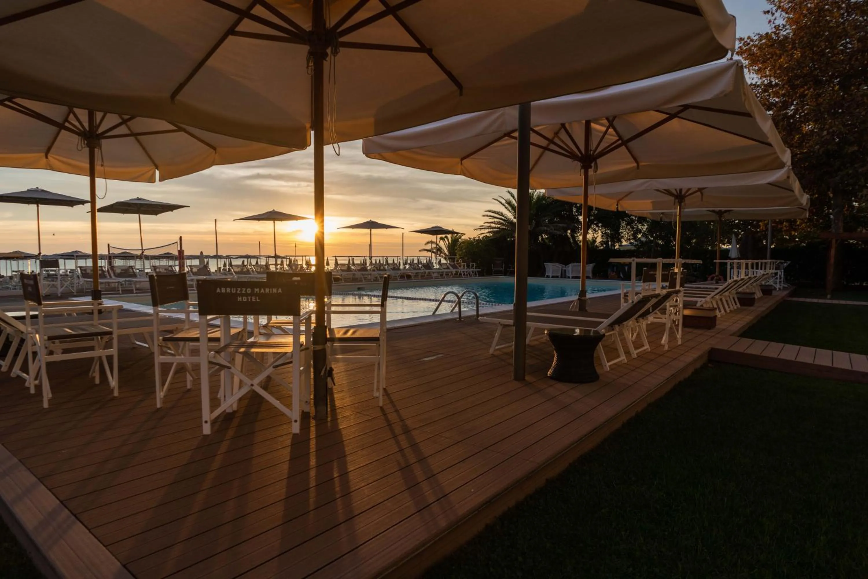 Pool view in Hotel Abruzzo Marina