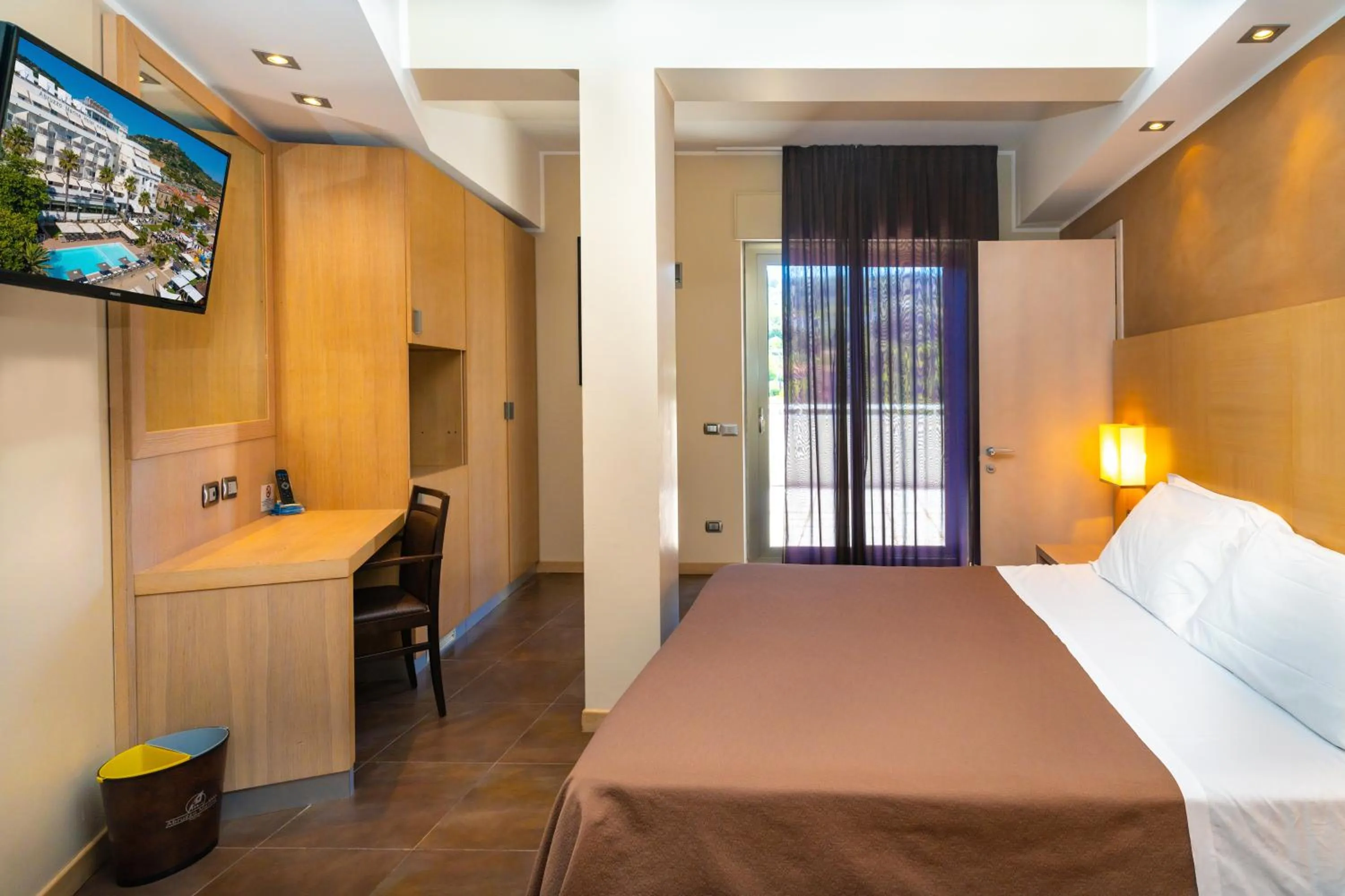 Photo of the whole room, Bed in Hotel Abruzzo Marina