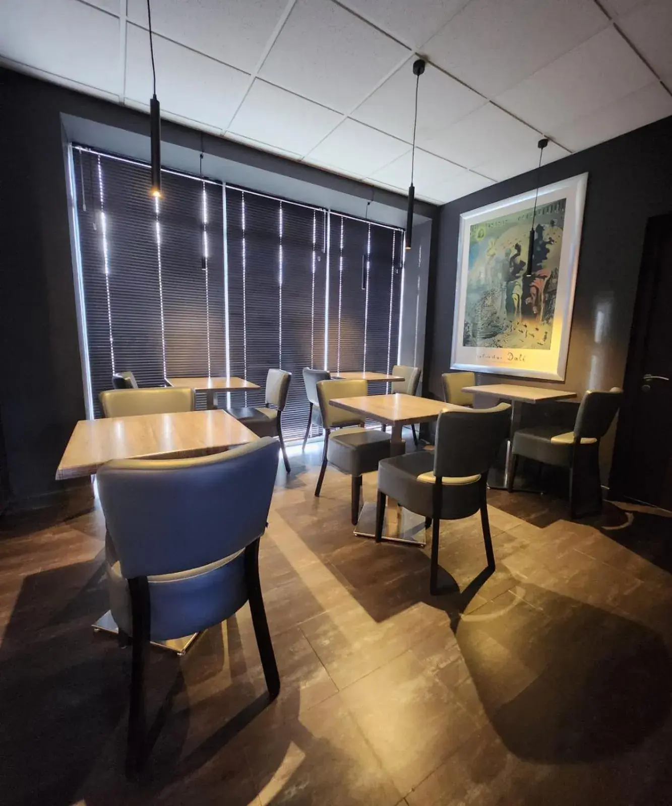 Breakfast in Cit'Hotel Le Cheval Blanc, Cognac Centre Breakfast in Cit'Hotel Le Cheval Blanc, Cognac Centre