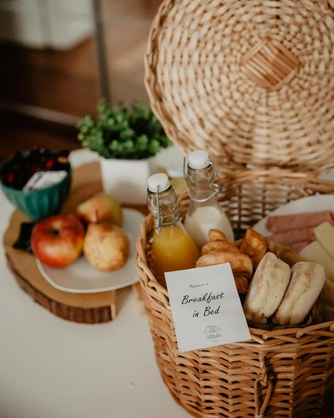 Restaurant/places to eat in Casa do Contador - Suites & Pool