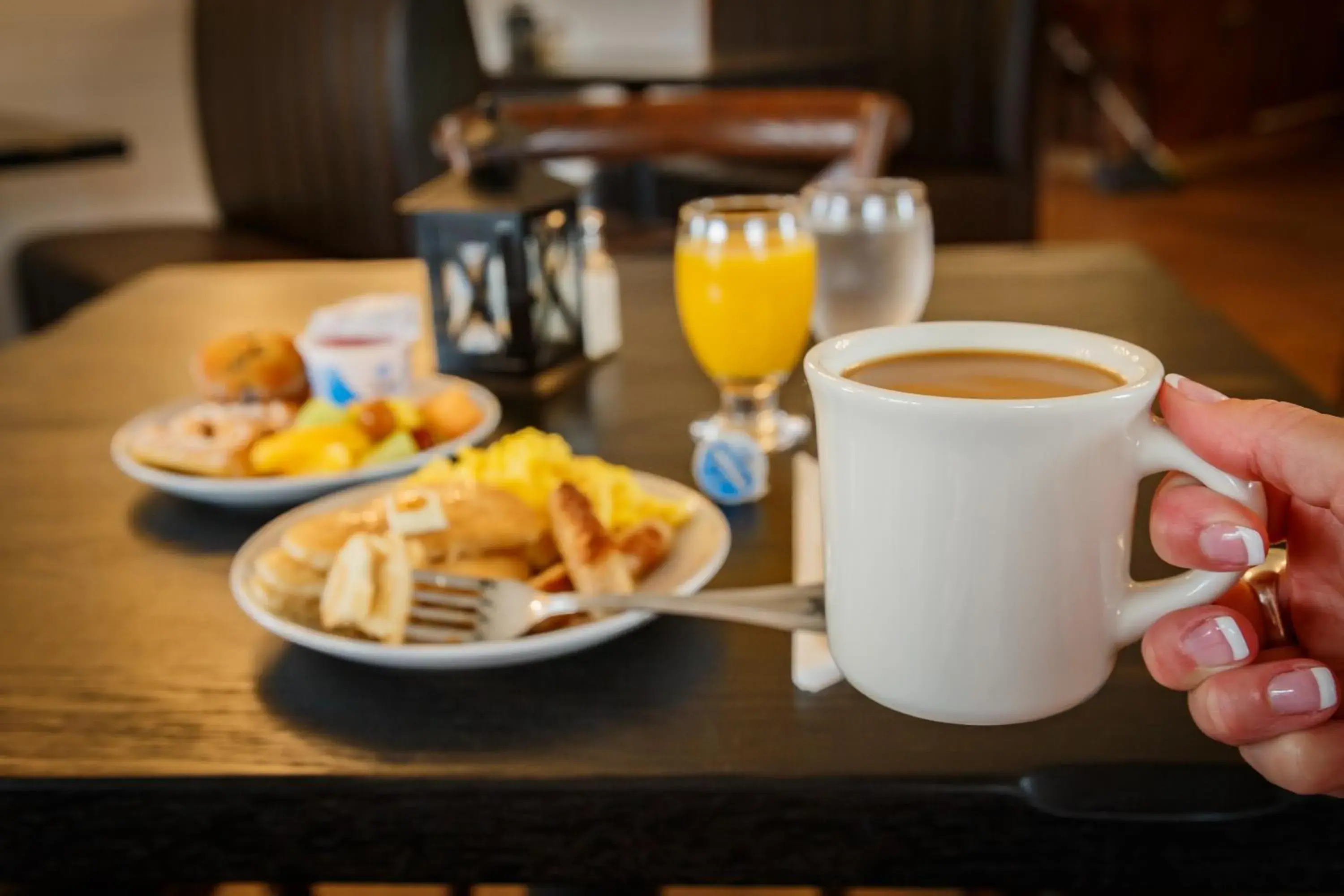 Breakfast in Flagship Inn Breakfast in Flagship Inn