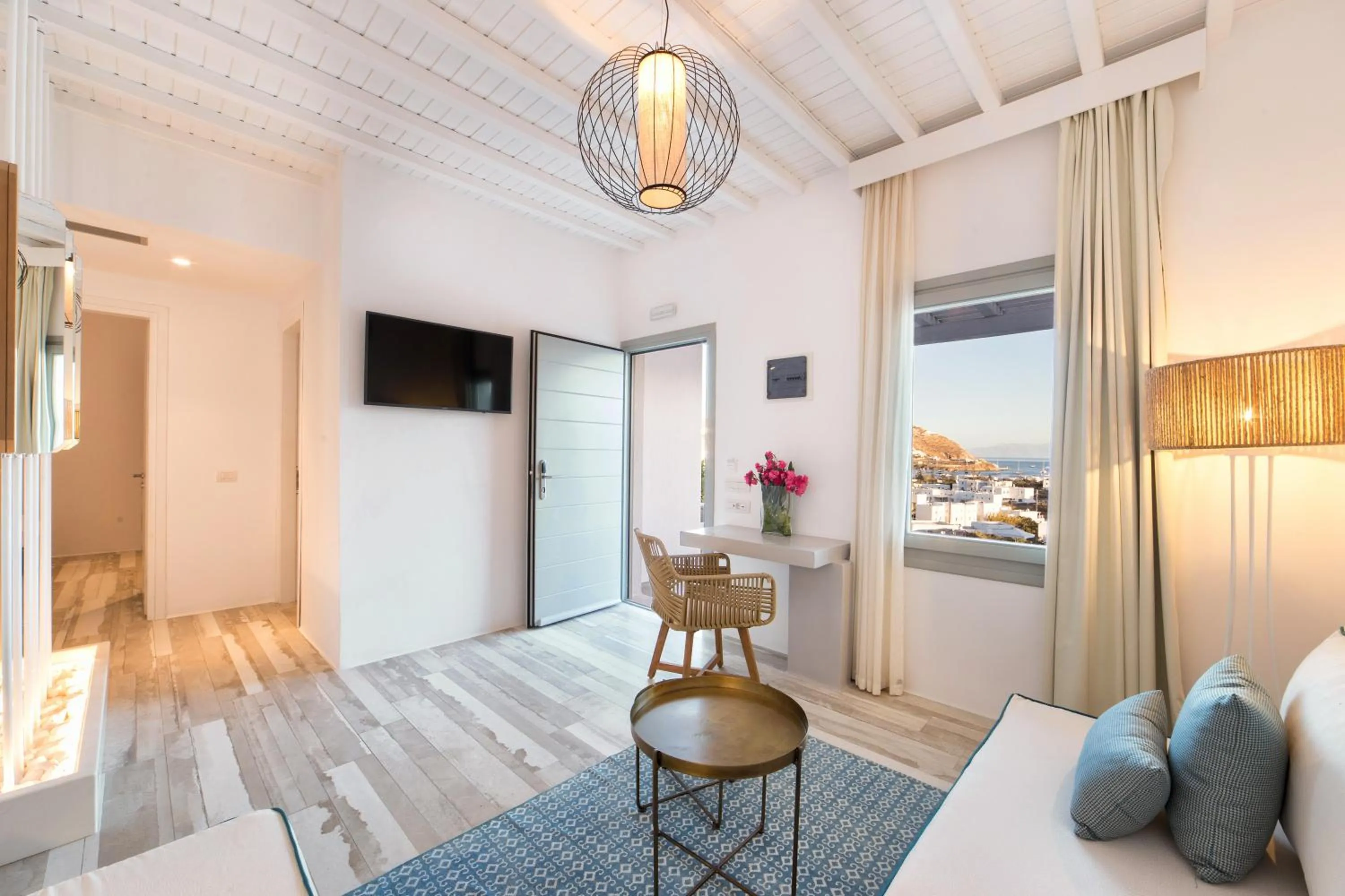 Living room, Bed in Osom Resort