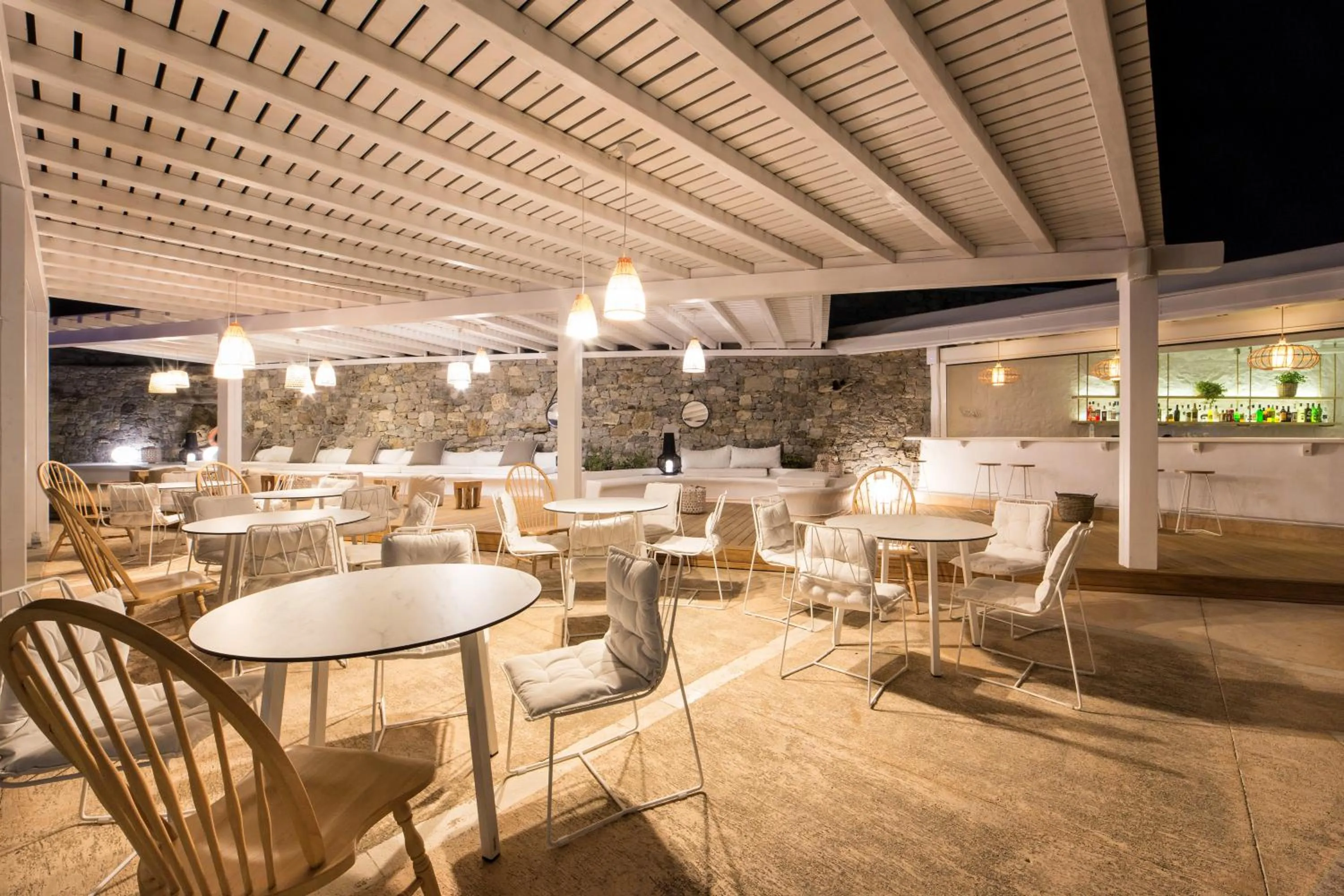 Restaurant/places to eat in Osom Resort