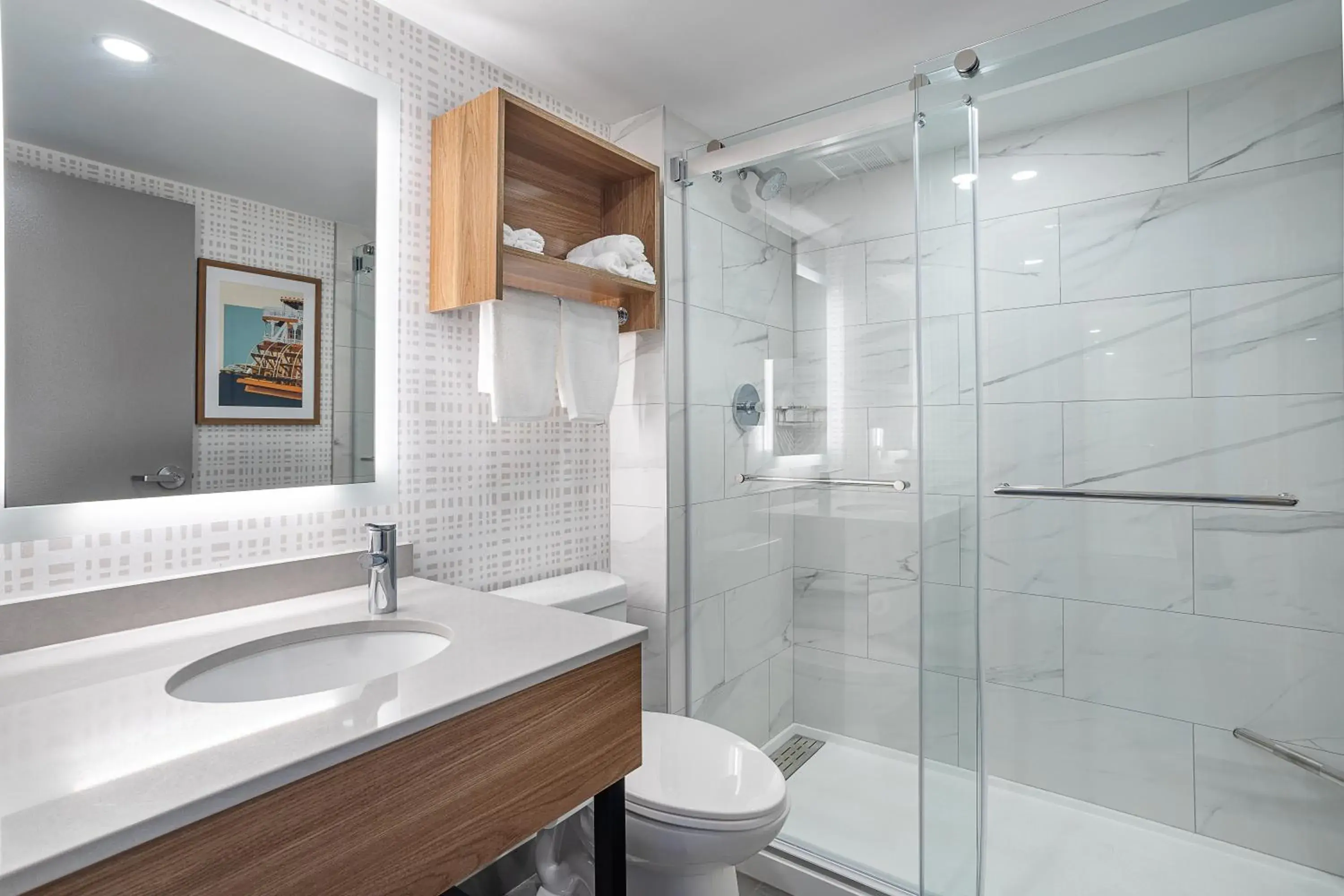 King Room with Microwave and Fridge in Hampton Inn by Hilton Montreal East Anjou King Room with Microwave and Fridge in Hampton Inn by Hilton Montreal East Anjou