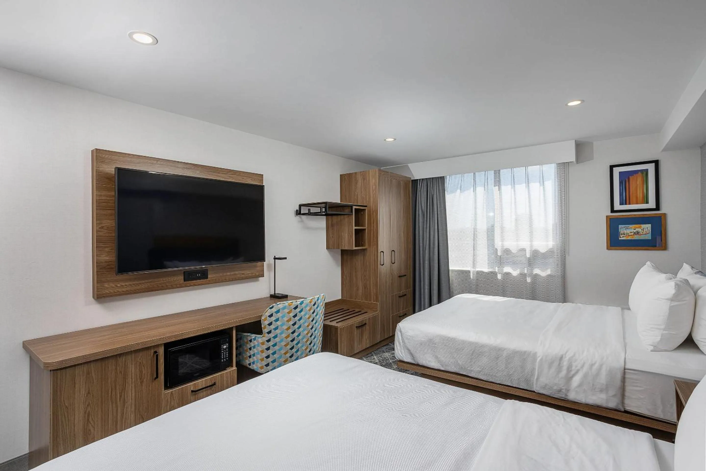 Bedroom, Bed in Quality Inn and Suites Montreal East