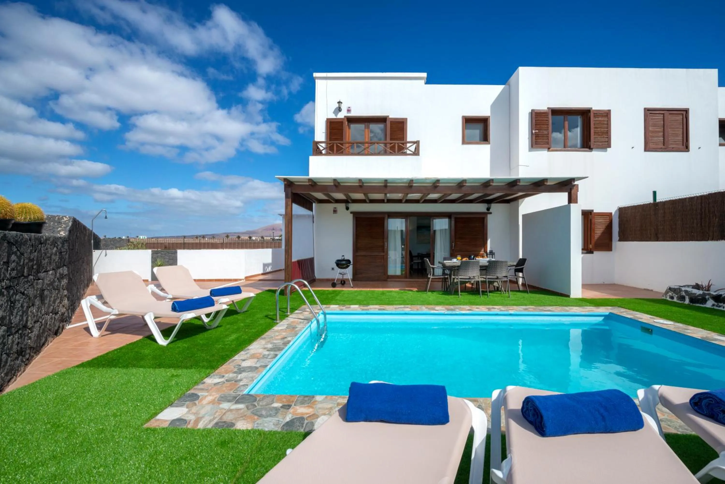 Property building in Villas El Partidor