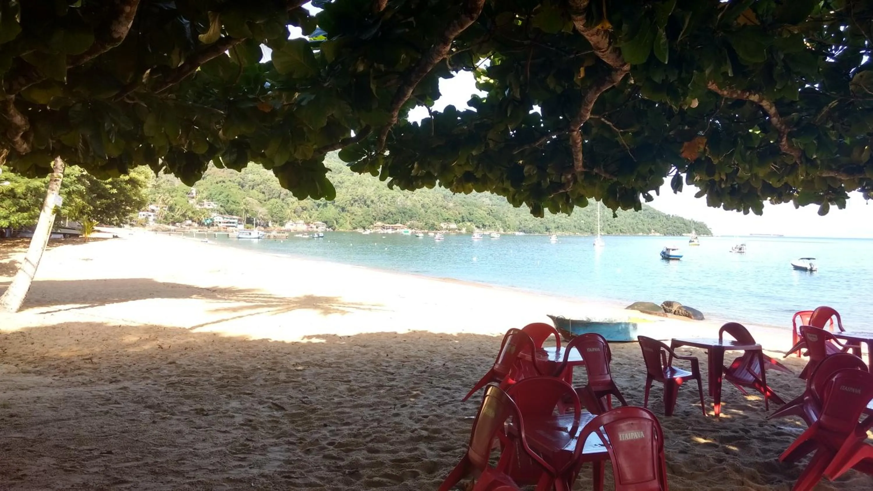 Food and drinks in Pousada Tony Montana