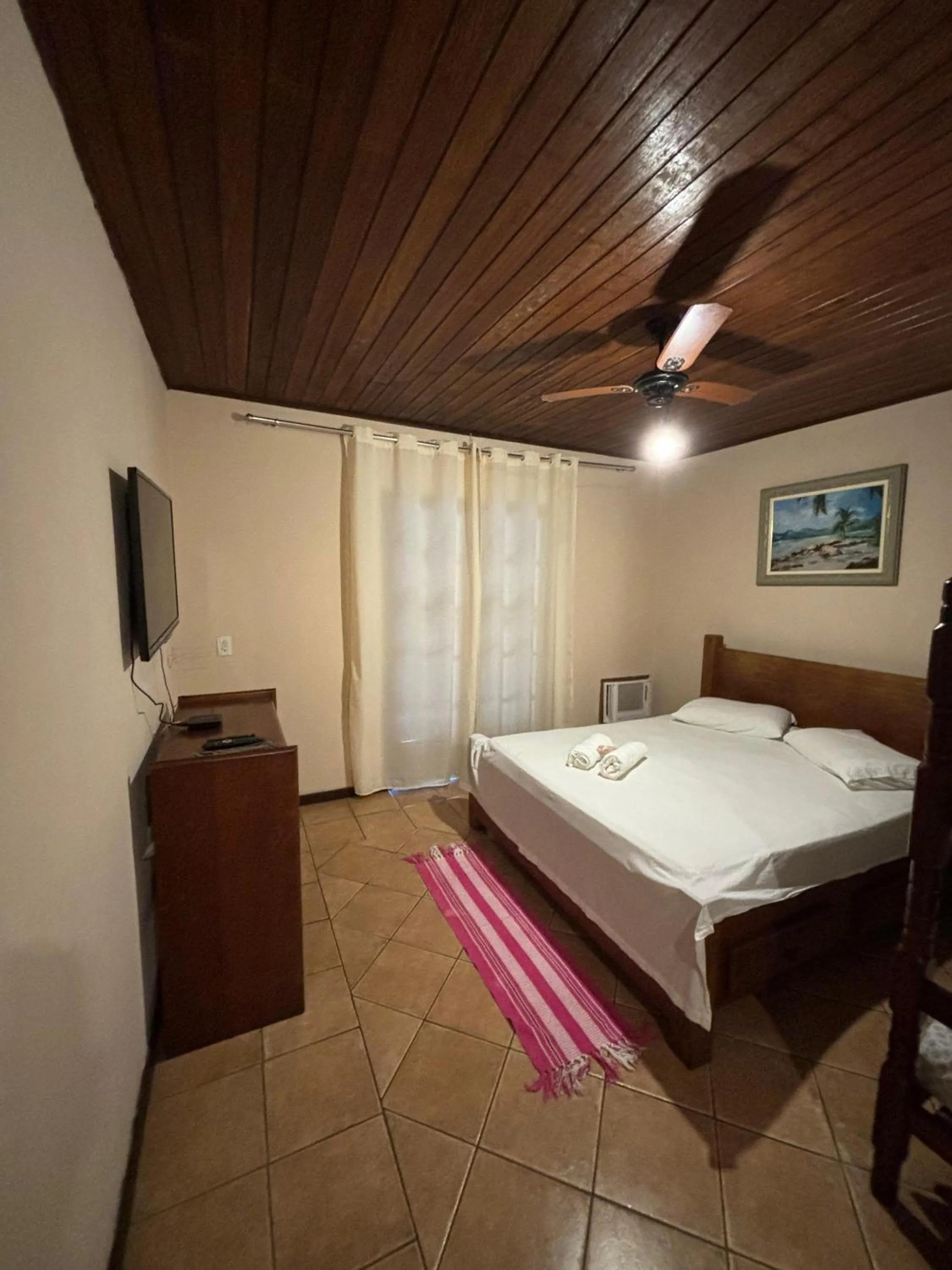 TV and multimedia, Bed in Pousada Tony Montana