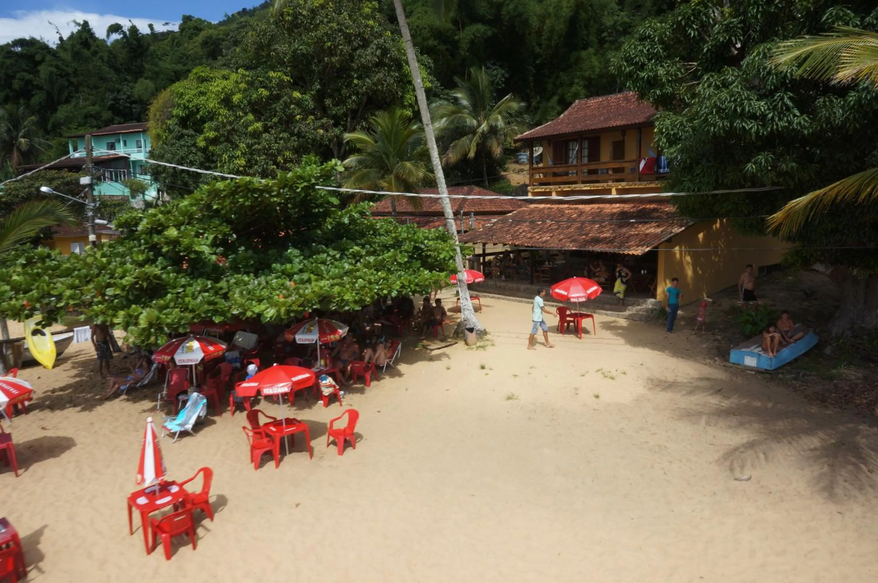 Beach in Pousada Tony Montana
