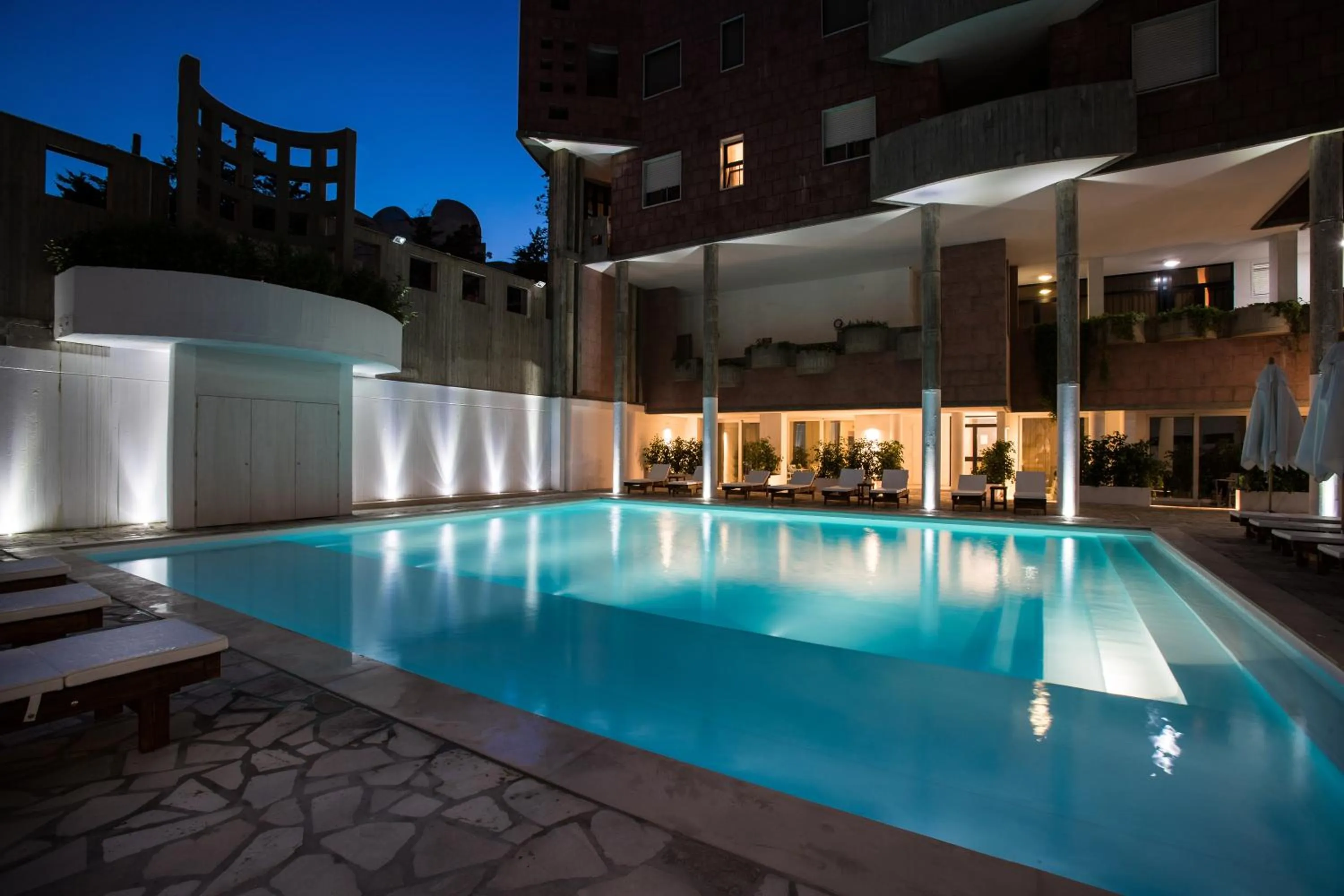 Swimming pool in Seven Suite B&B