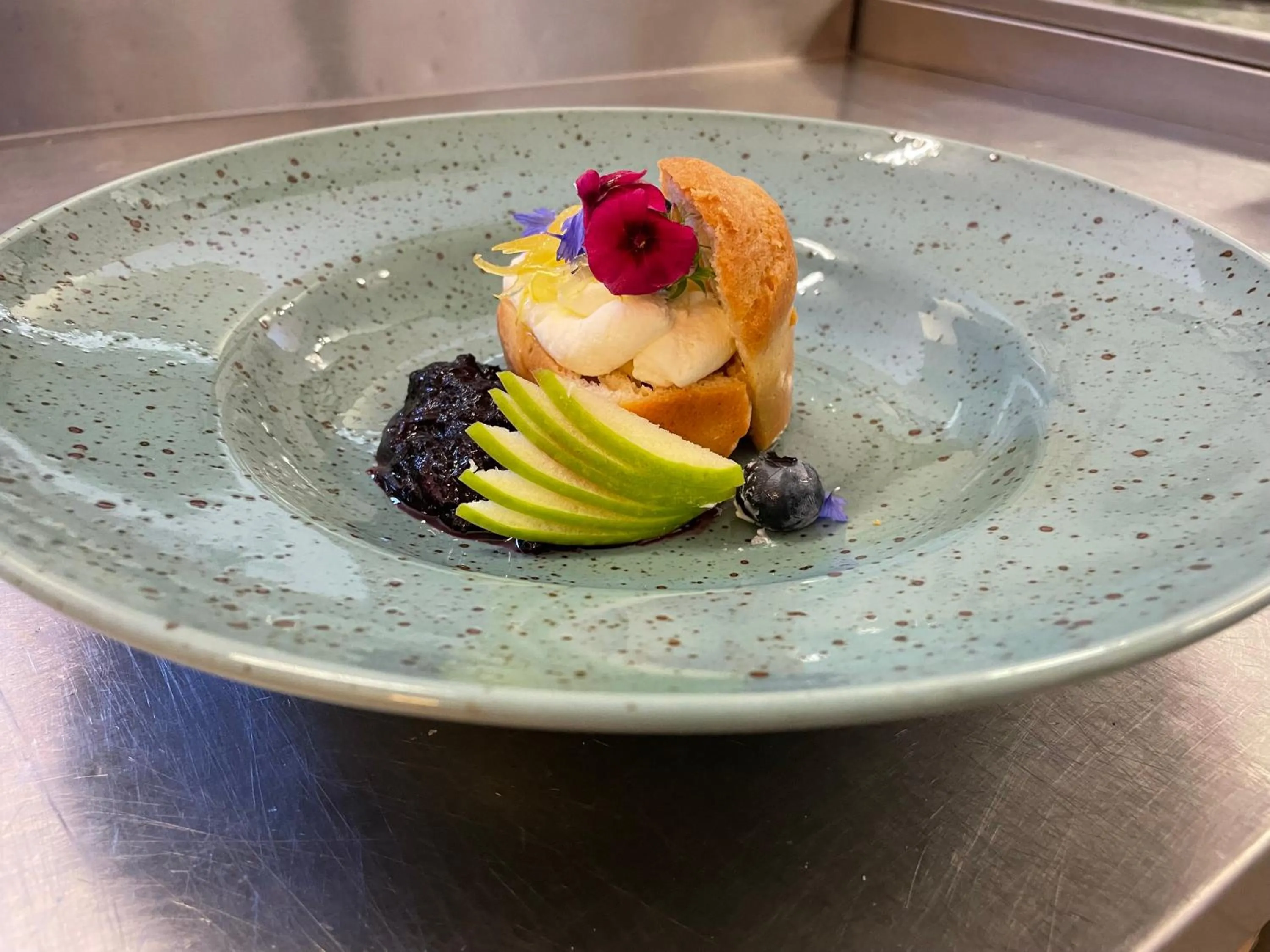 Food and drinks in Lac des Graves