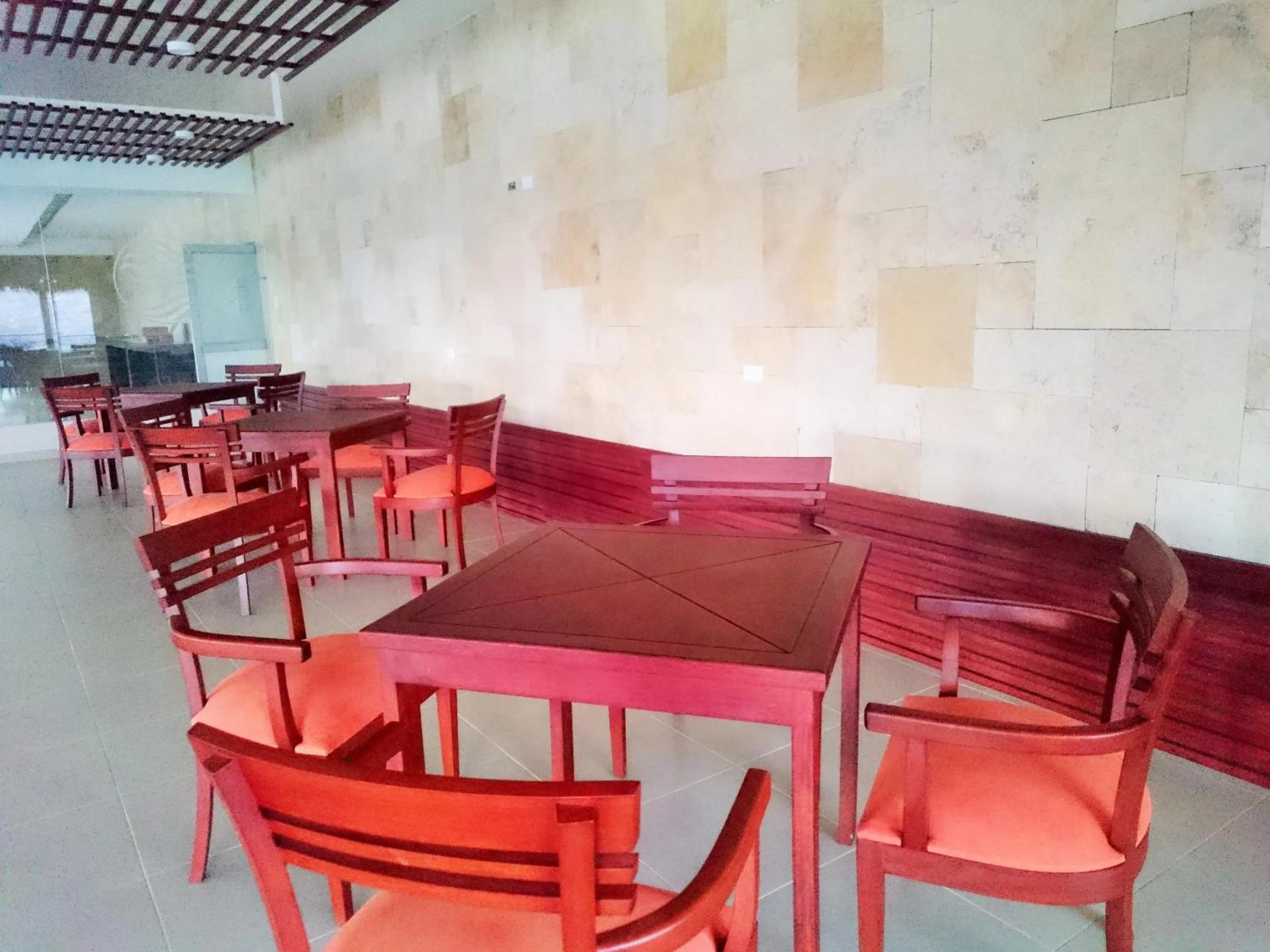 Restaurant/places to eat in Gran Hotel de Lago - Shushufindi