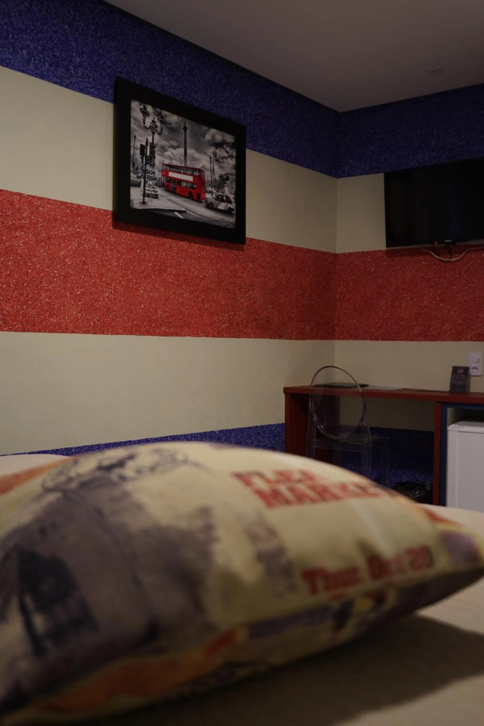 Photo of the whole room, Bed in Pak Suítes Hotel