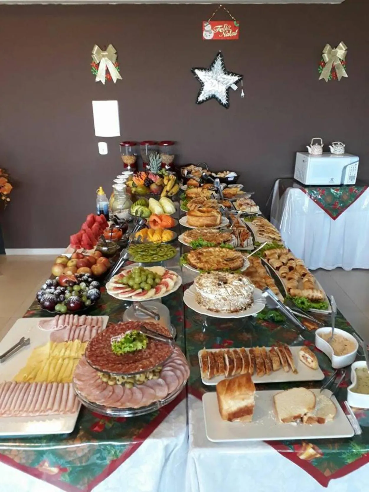 Breakfast in Pak Suítes Hotel