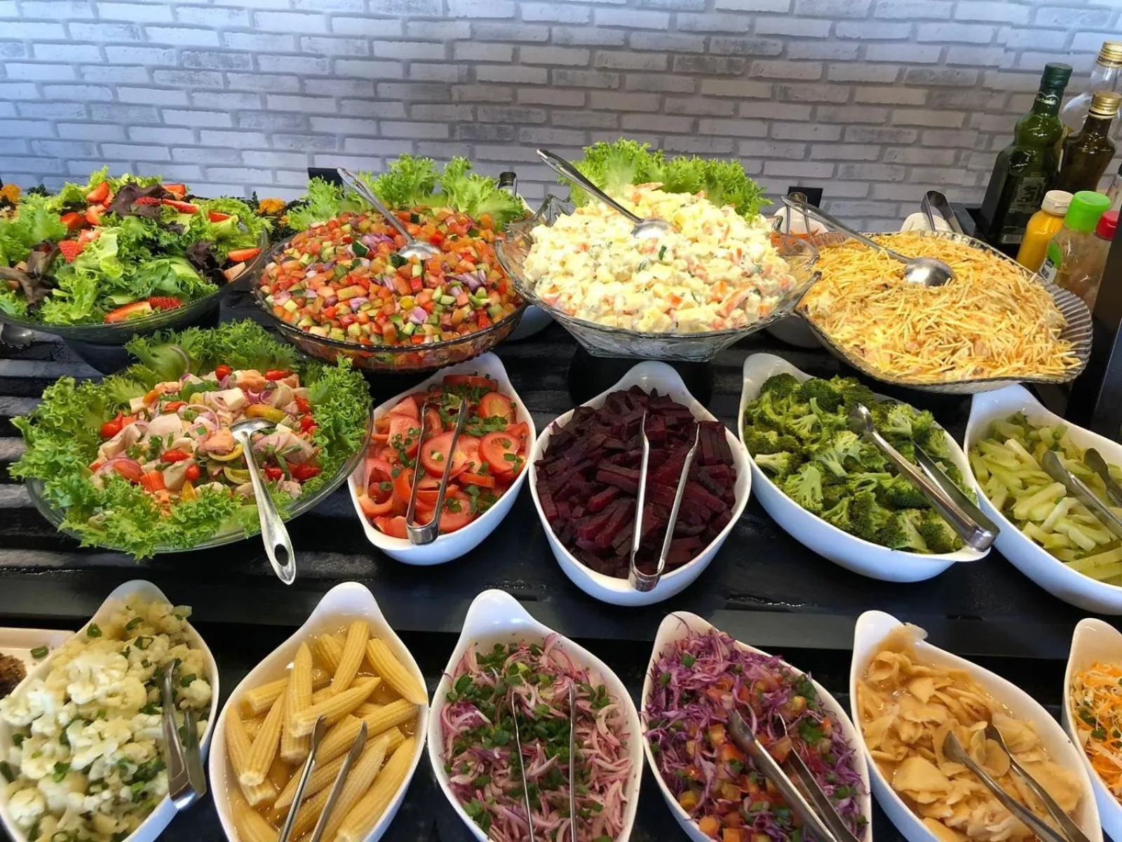 Restaurant/places to eat in Pak Suítes Hotel