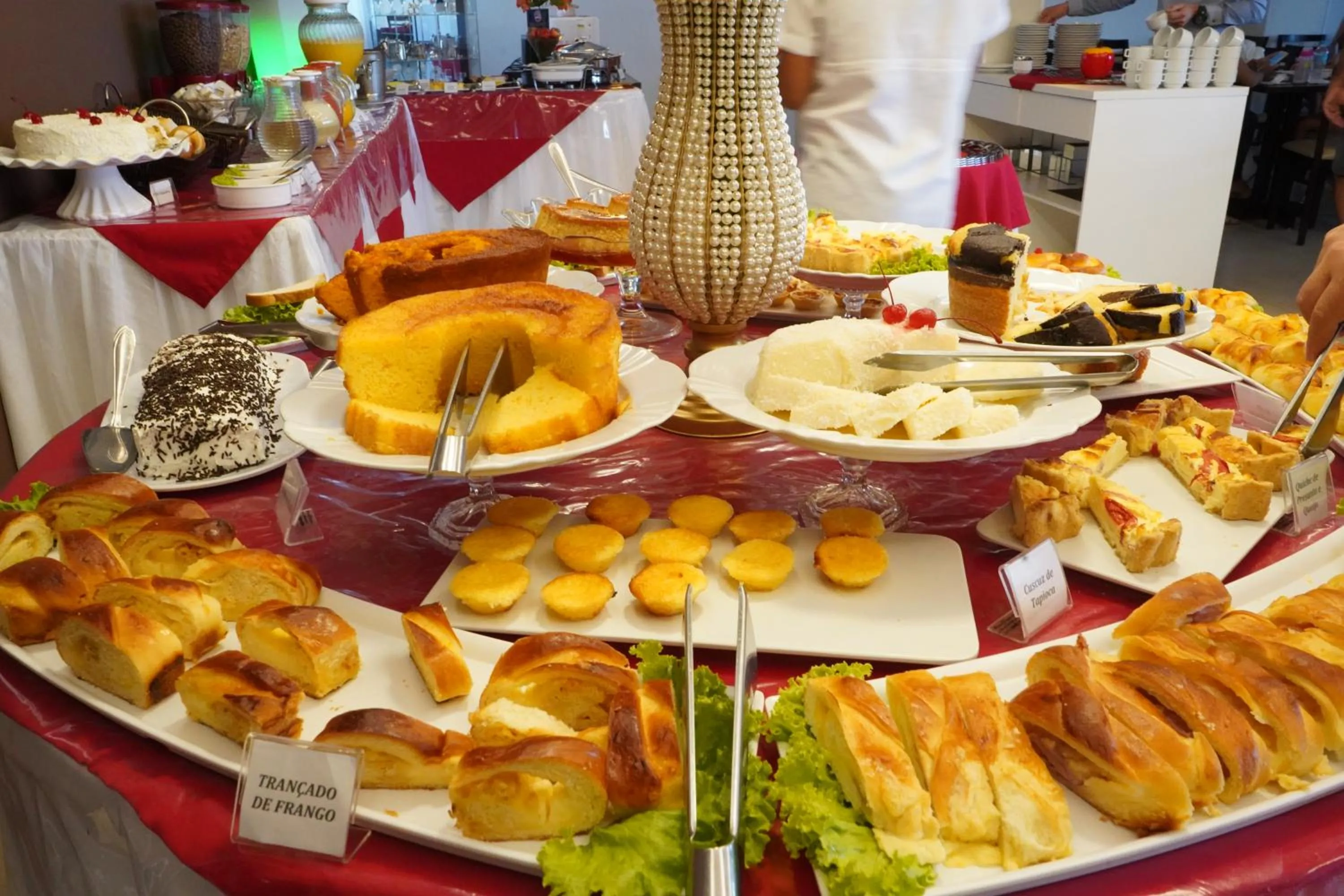 Breakfast in Pak Suítes Hotel