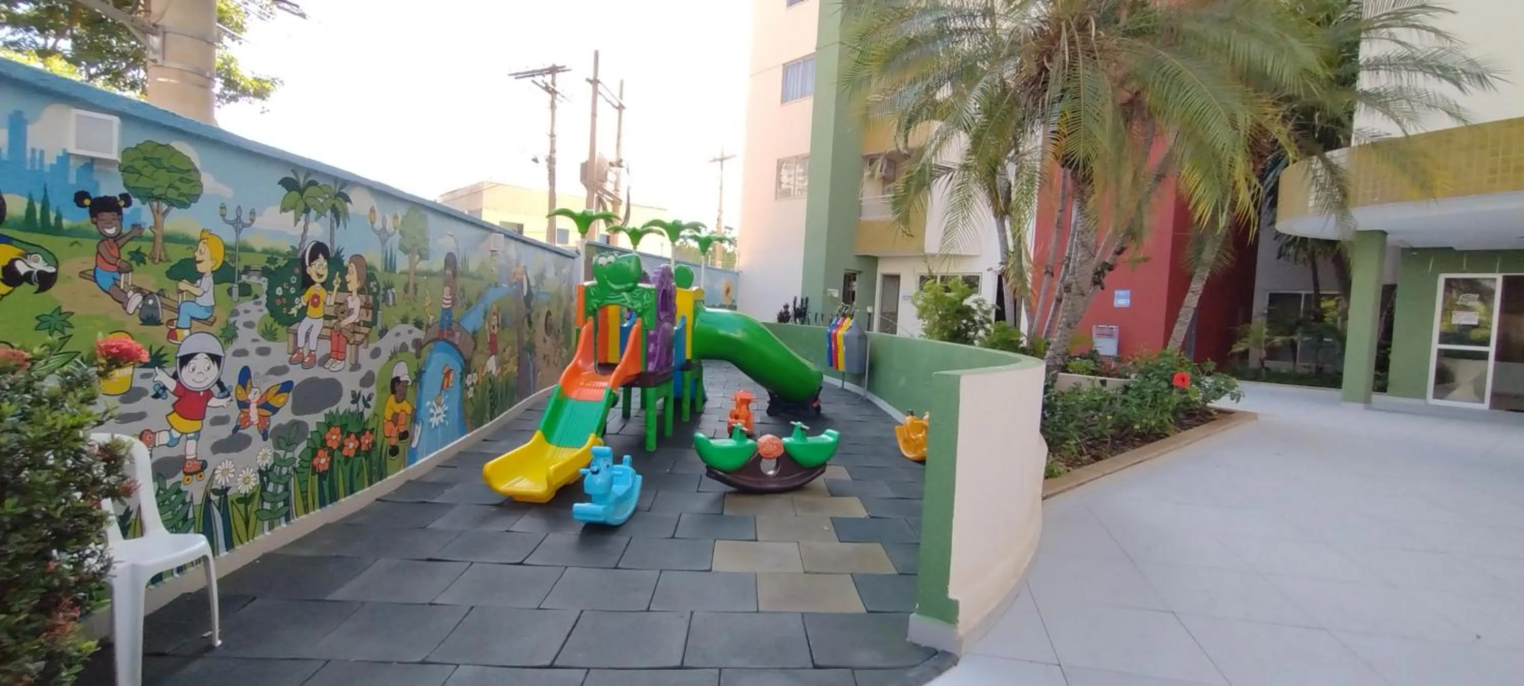 Children play ground in Vitória das Thermas Caldas Novas - ACHEI FERIAS - Com Roupa de Cama