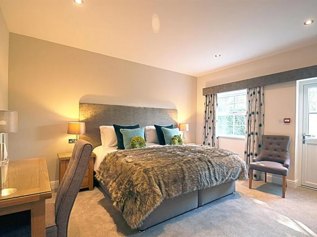 Bedroom, Bed in The Black Bull Inn