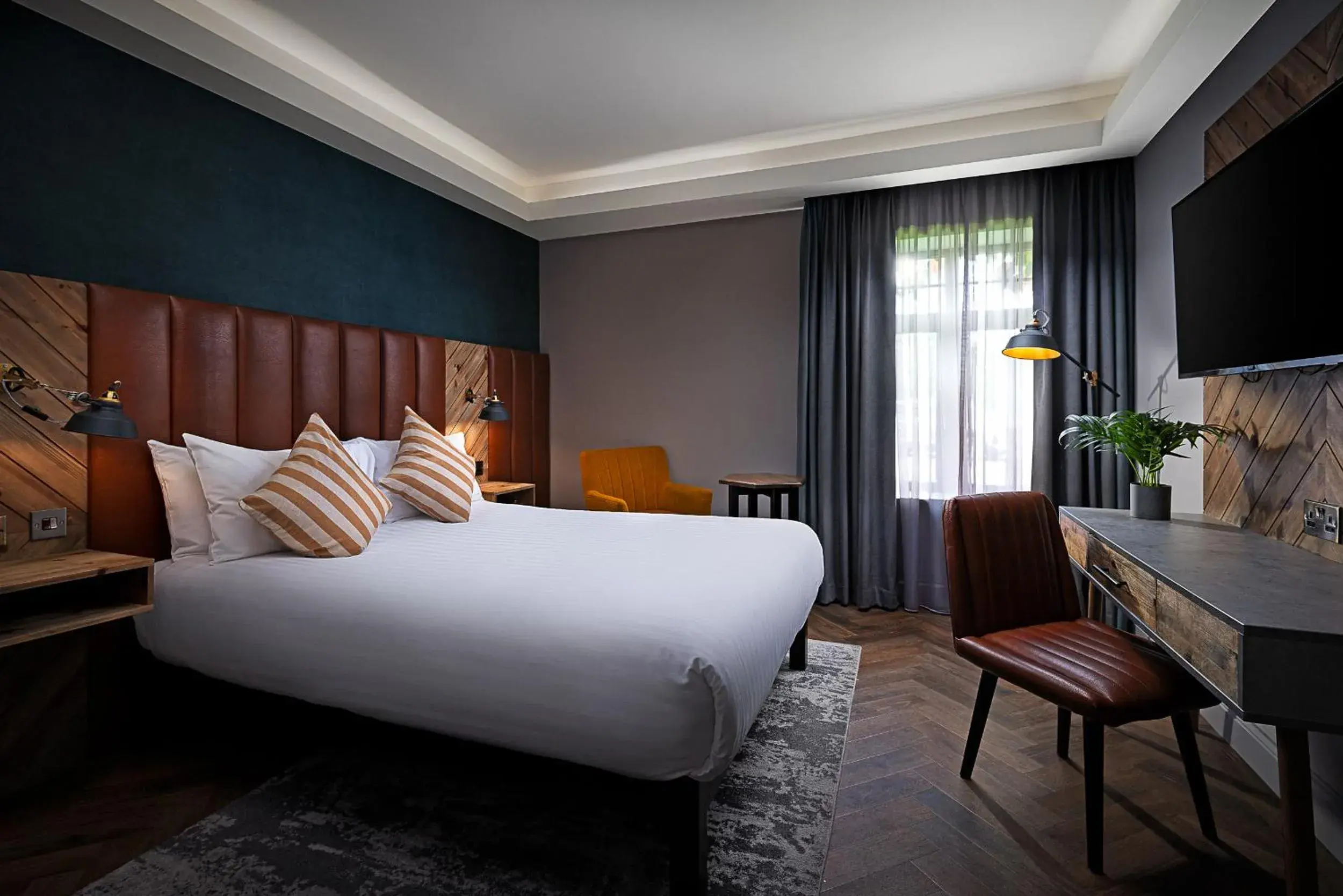 Bedroom, Bed in Kilmurry Lodge Hotel Bedroom, Bed in Kilmurry Lodge Hotel