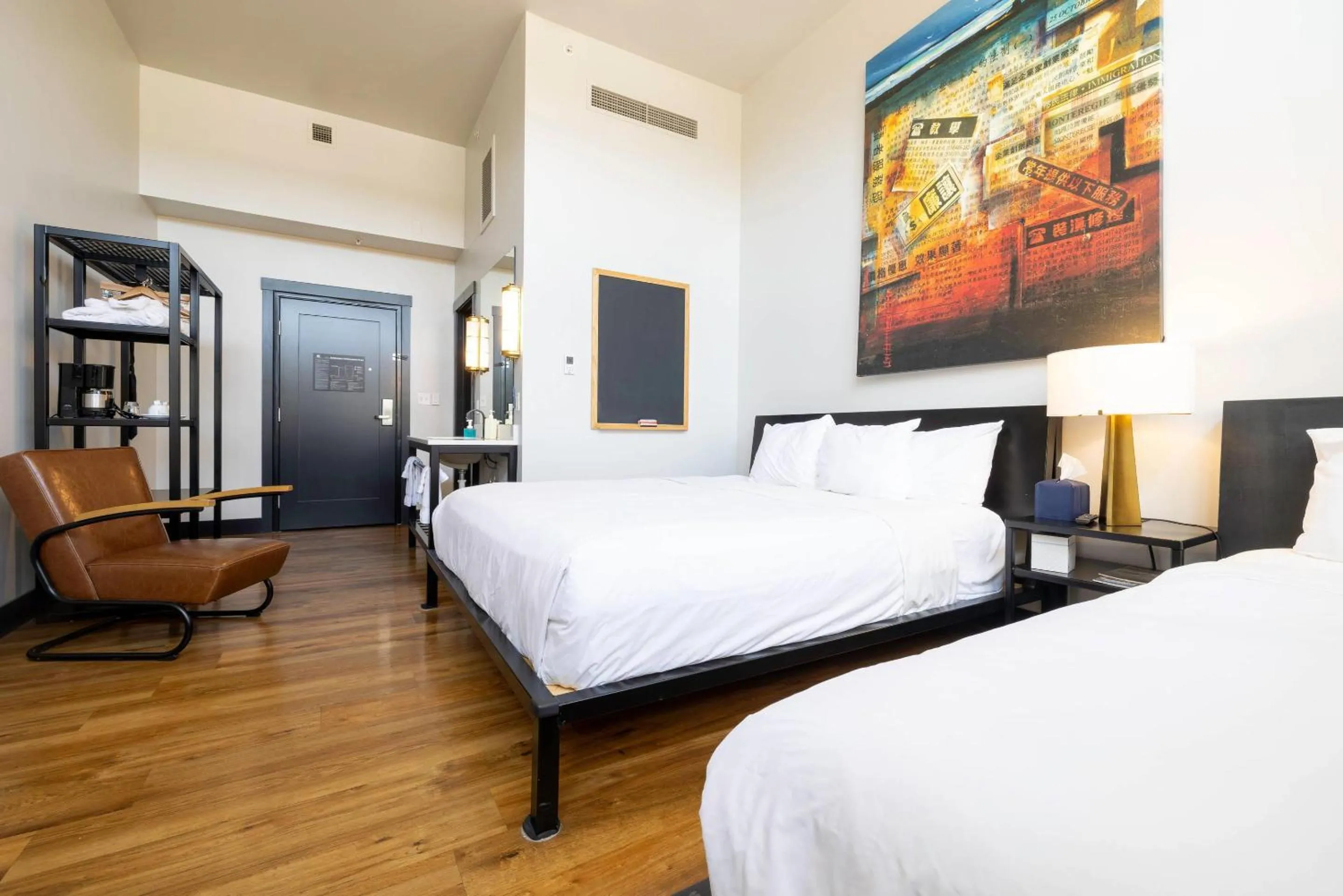 Bedroom, Bed in Hotel Grinnell, Ascend Hotel Collection