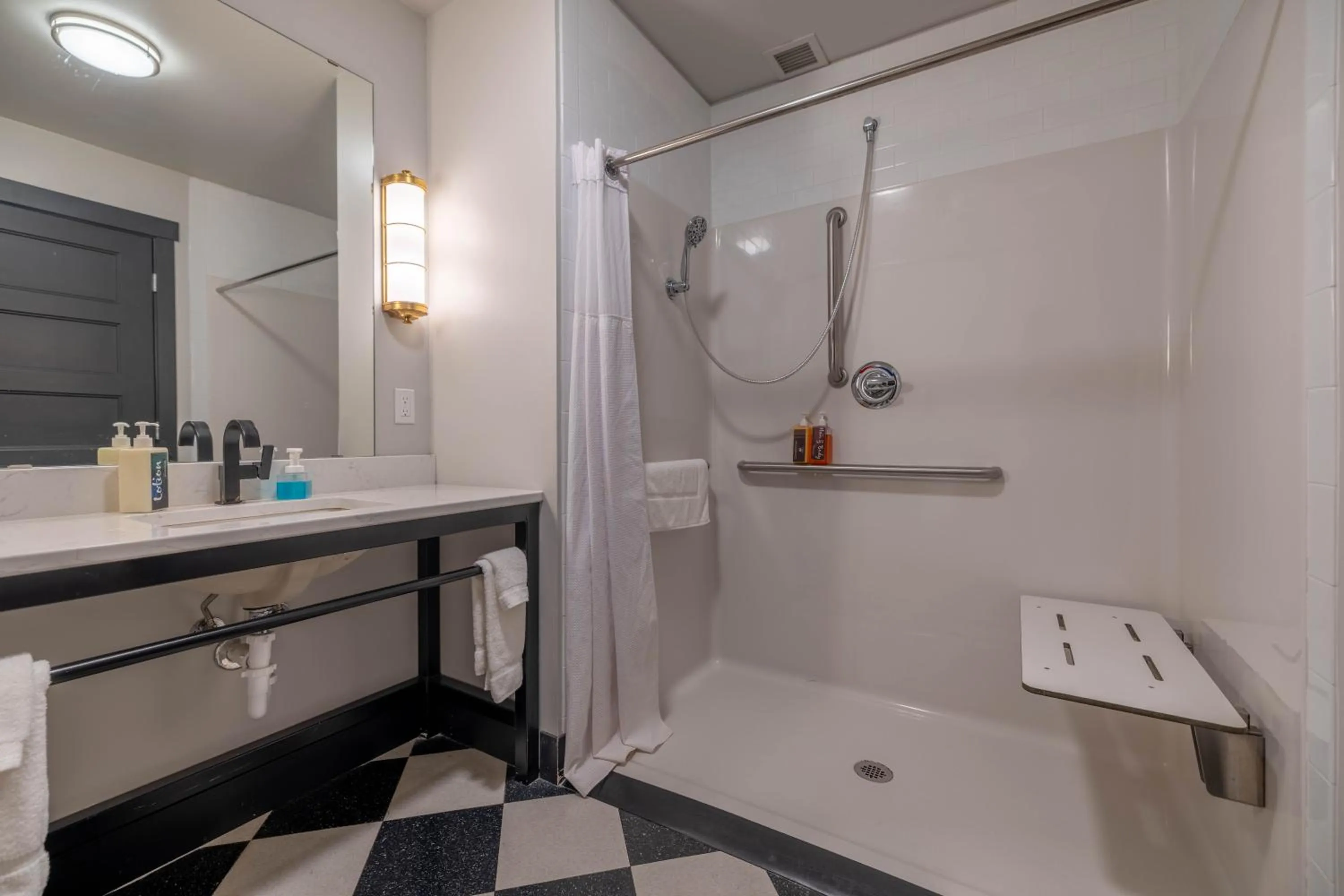 Hotel Grinnell, Ascend Hotel Collection