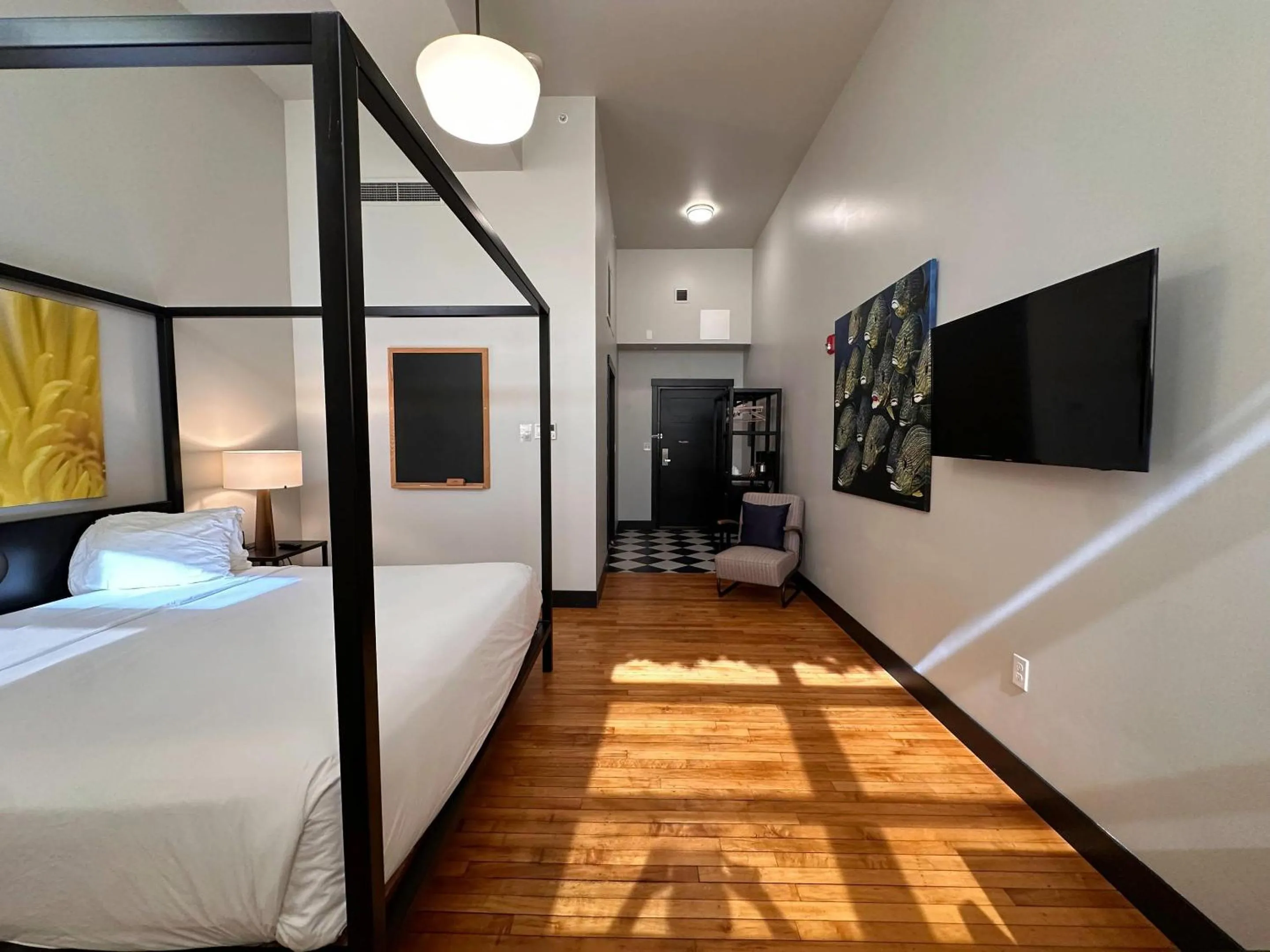 Bedroom, Bed in Hotel Grinnell, Ascend Hotel Collection