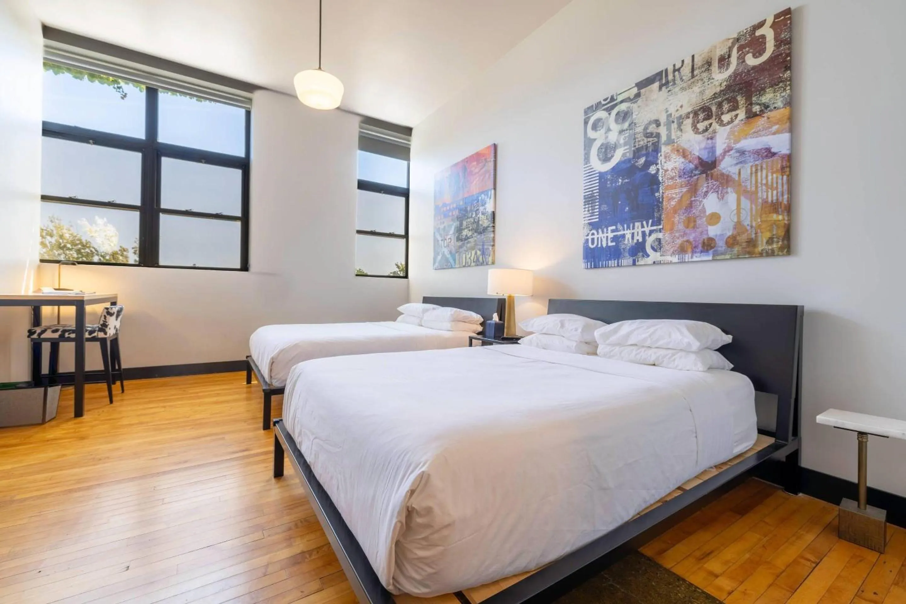 Bedroom, Bed in Hotel Grinnell, Ascend Hotel Collection