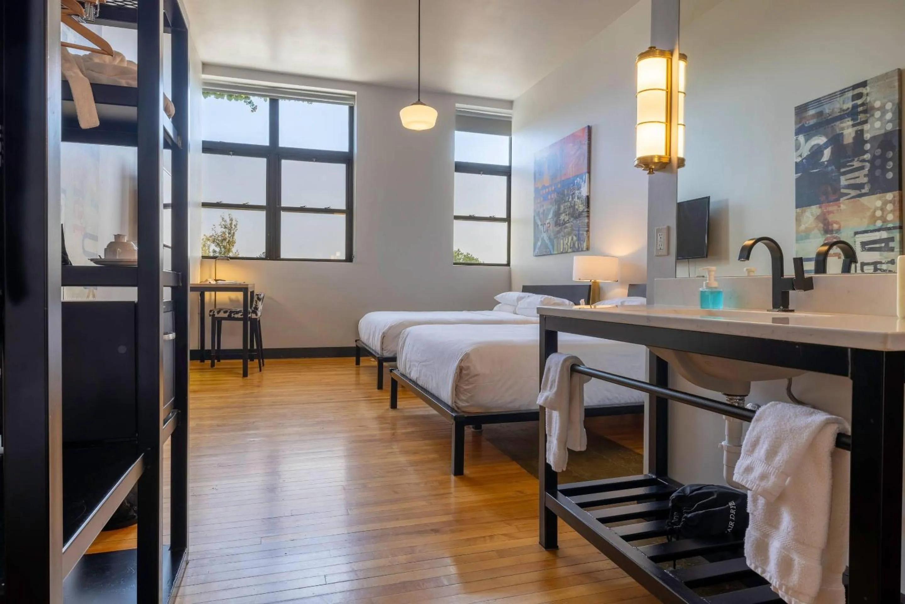 Bedroom, Bed in Hotel Grinnell, Ascend Hotel Collection