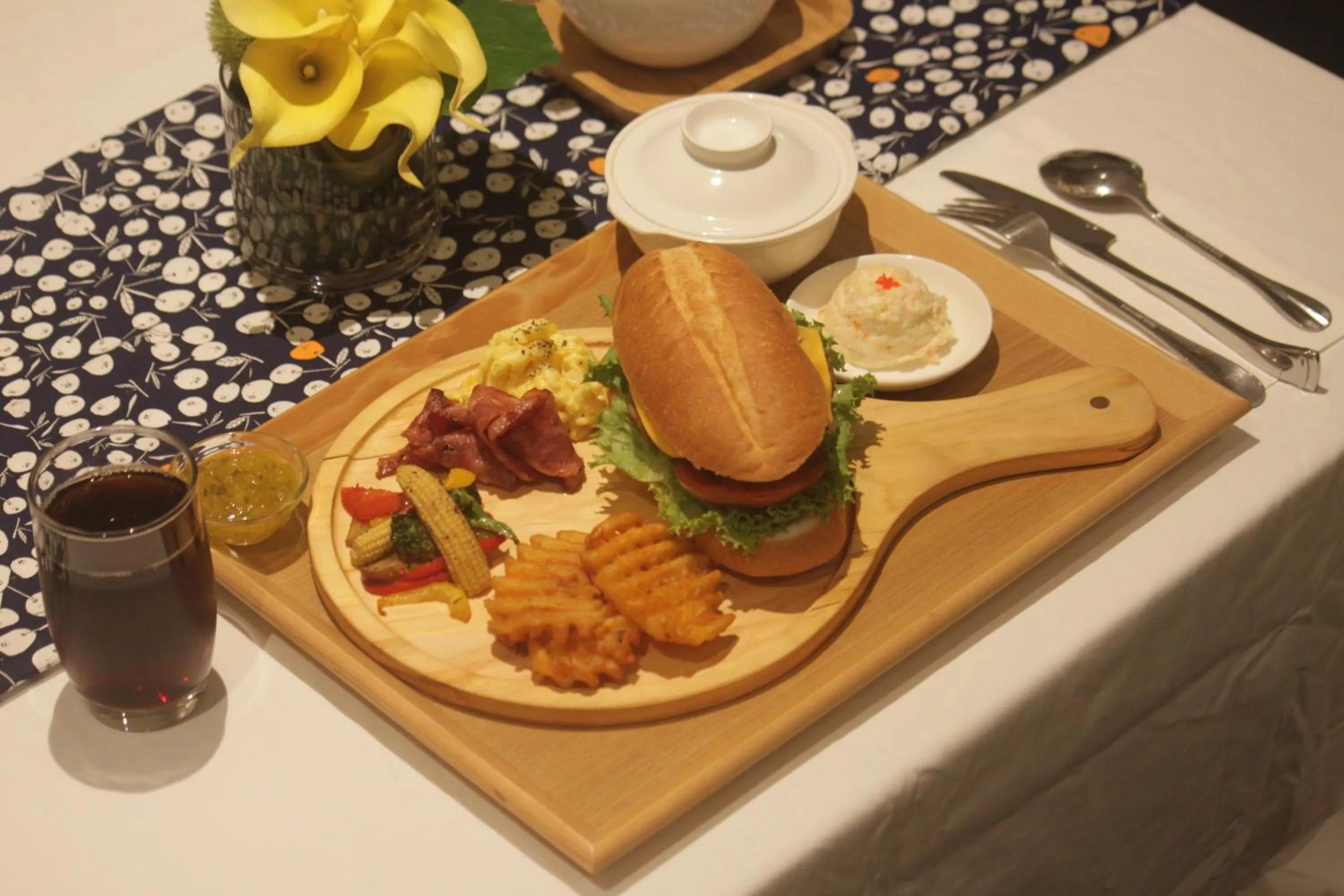 Breakfast in Mega Hotel