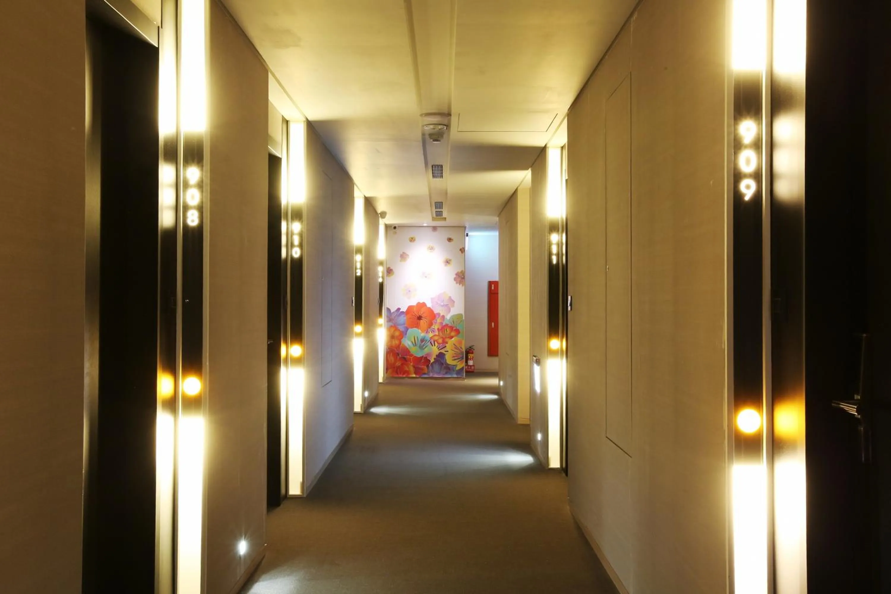 On site, Bed in Mega Hotel