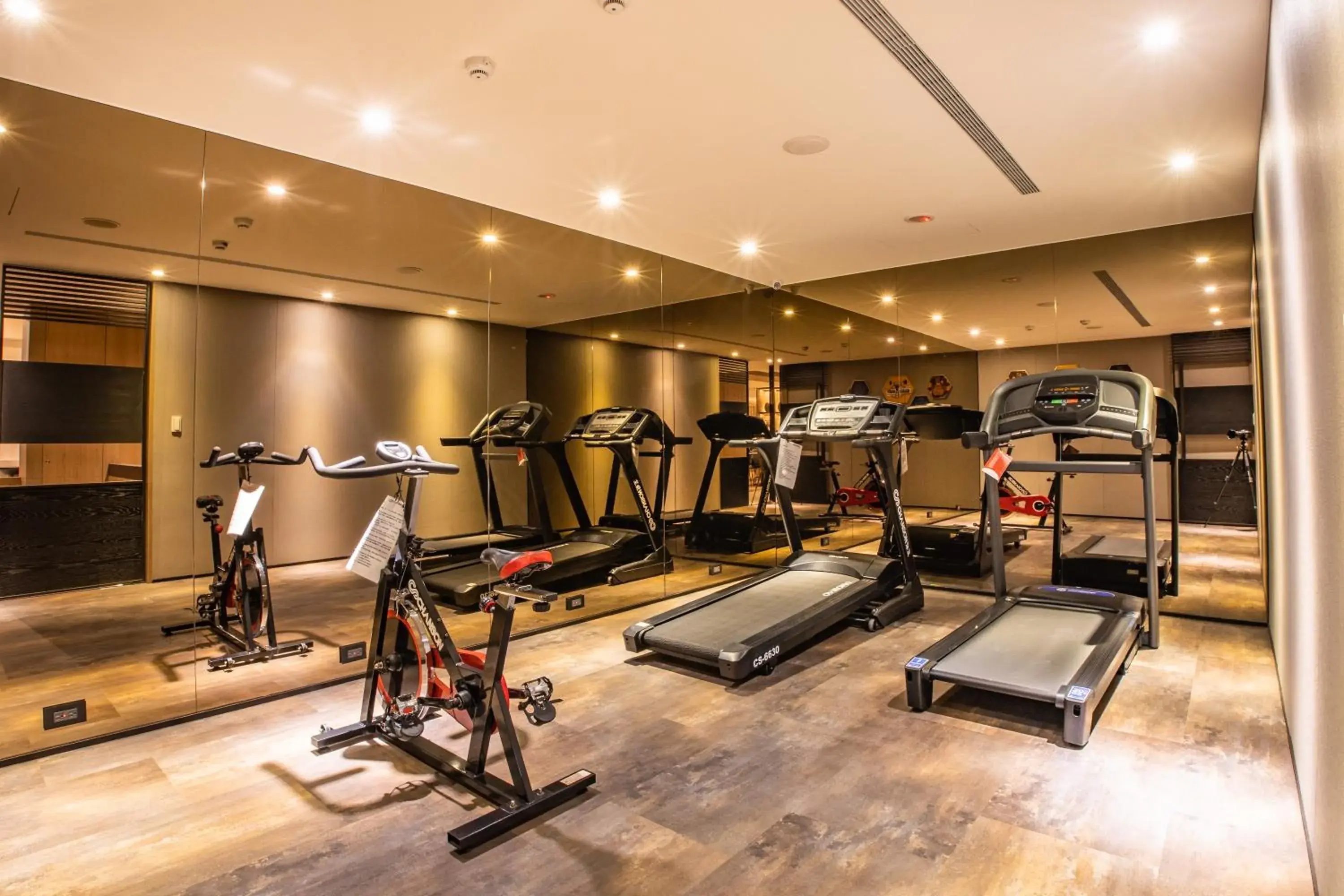 Fitness centre/facilities in Mega Hotel Fitness centre/facilities in Mega Hotel