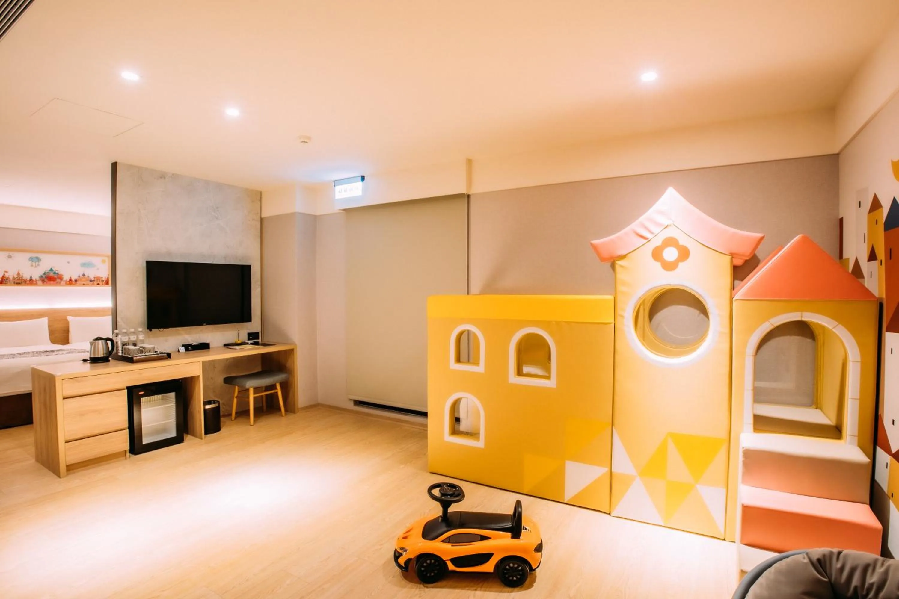 TV and multimedia in Mega Hotel