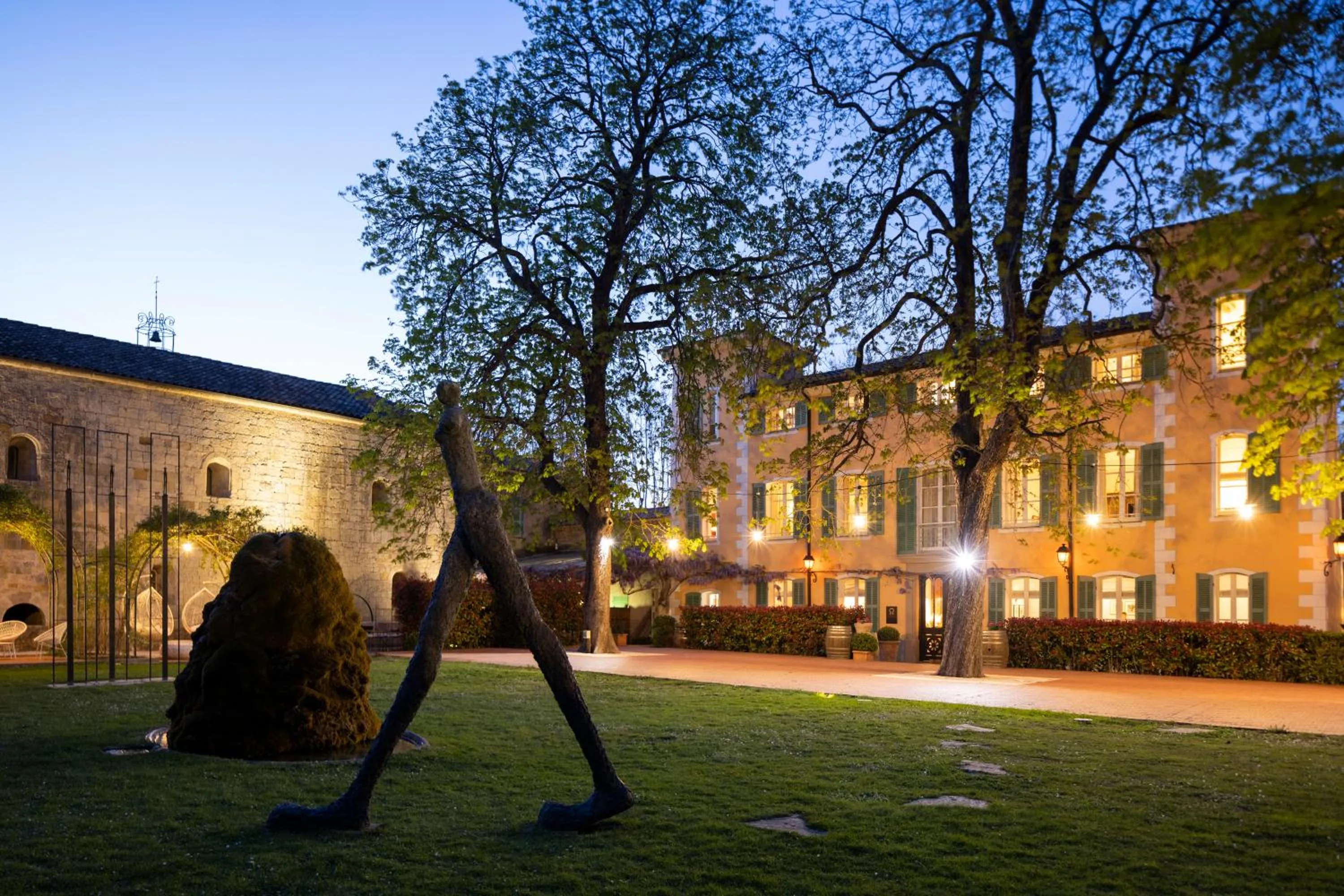 Property building in Hostellerie De L'abbaye De La Celle - Teritoria