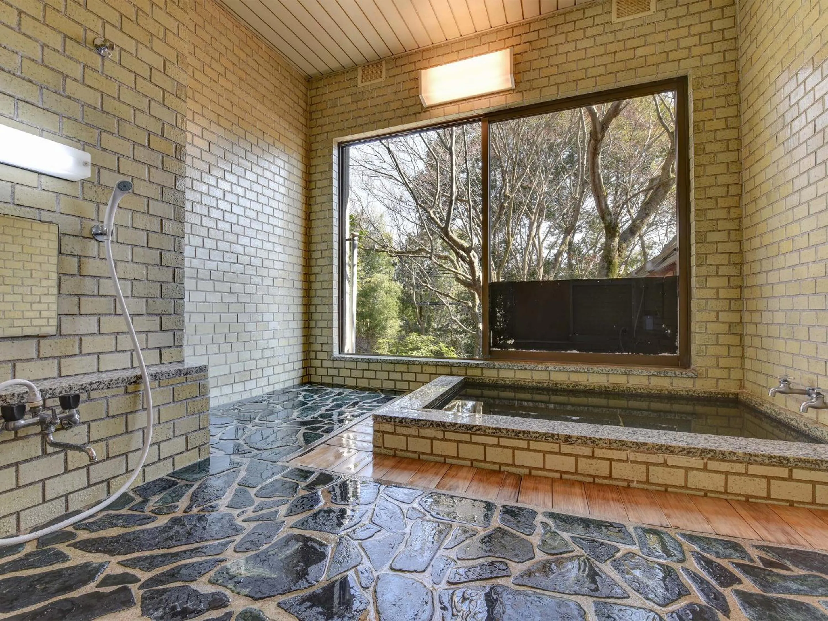 Spa and wellness centre/facilities in Nagataki