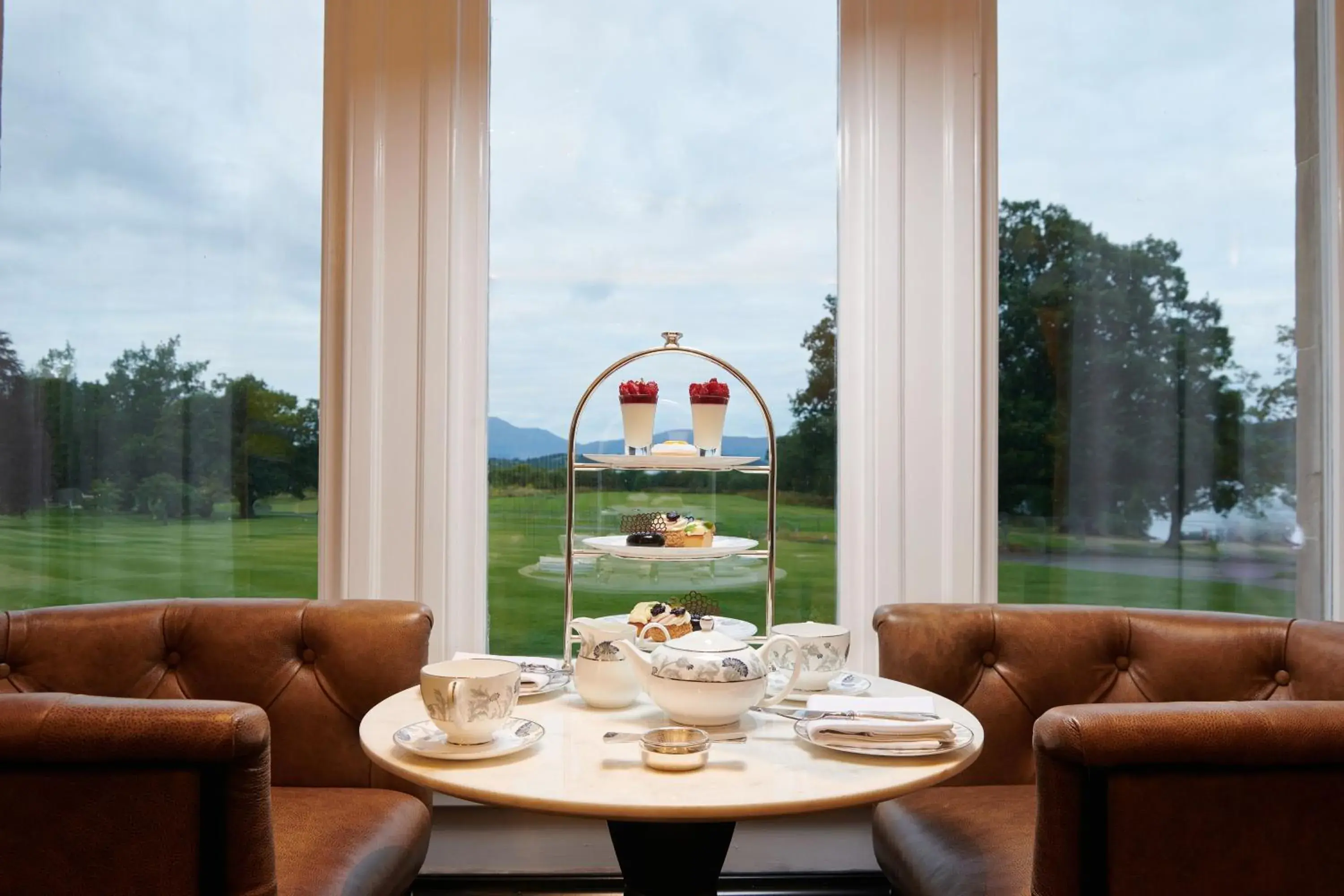 Food and drinks in Cameron House on Loch Lomond Food and drinks in Cameron House on Loch Lomond