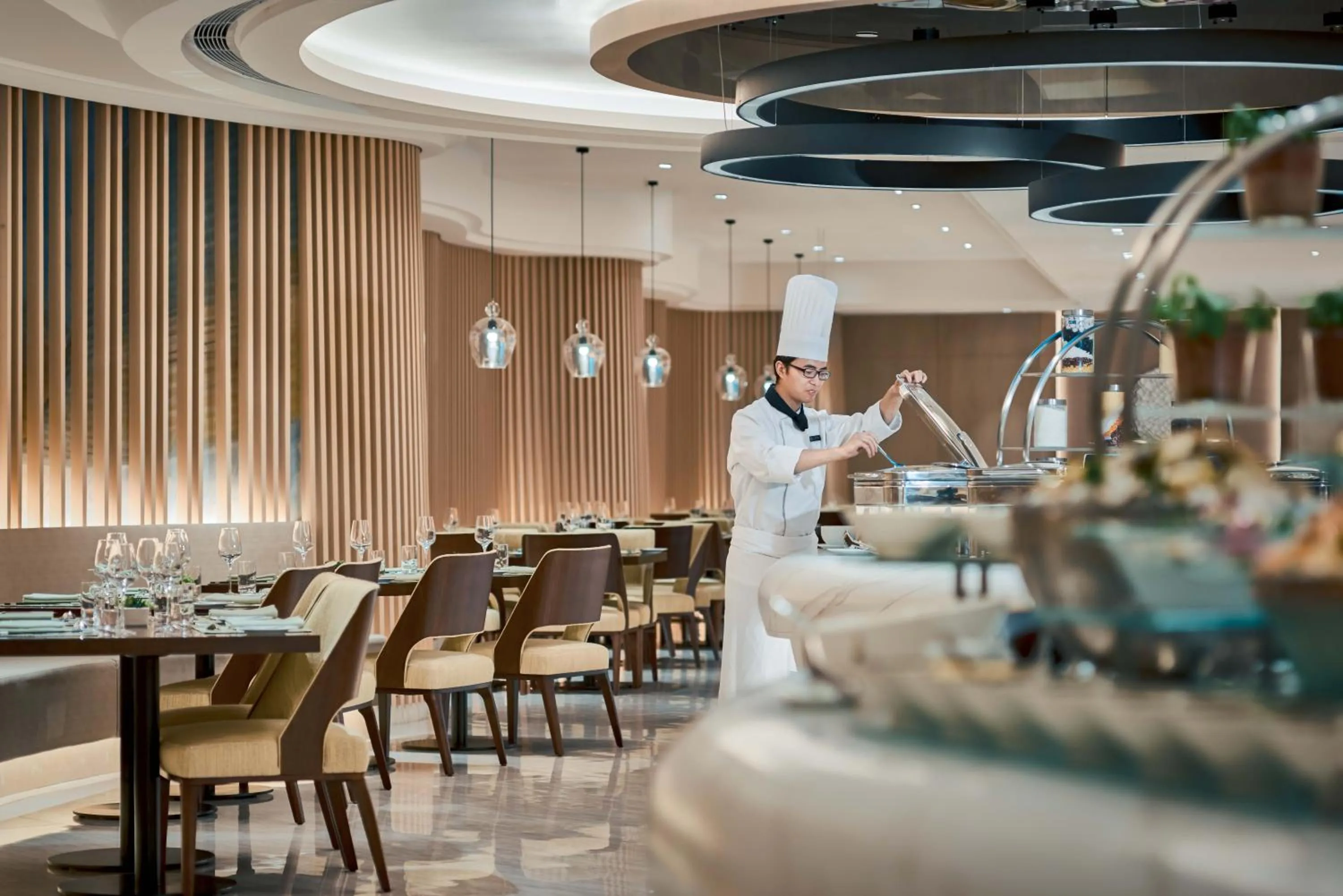 Restaurant/places to eat in The QUBE Hotel Shanghai Hongqiao