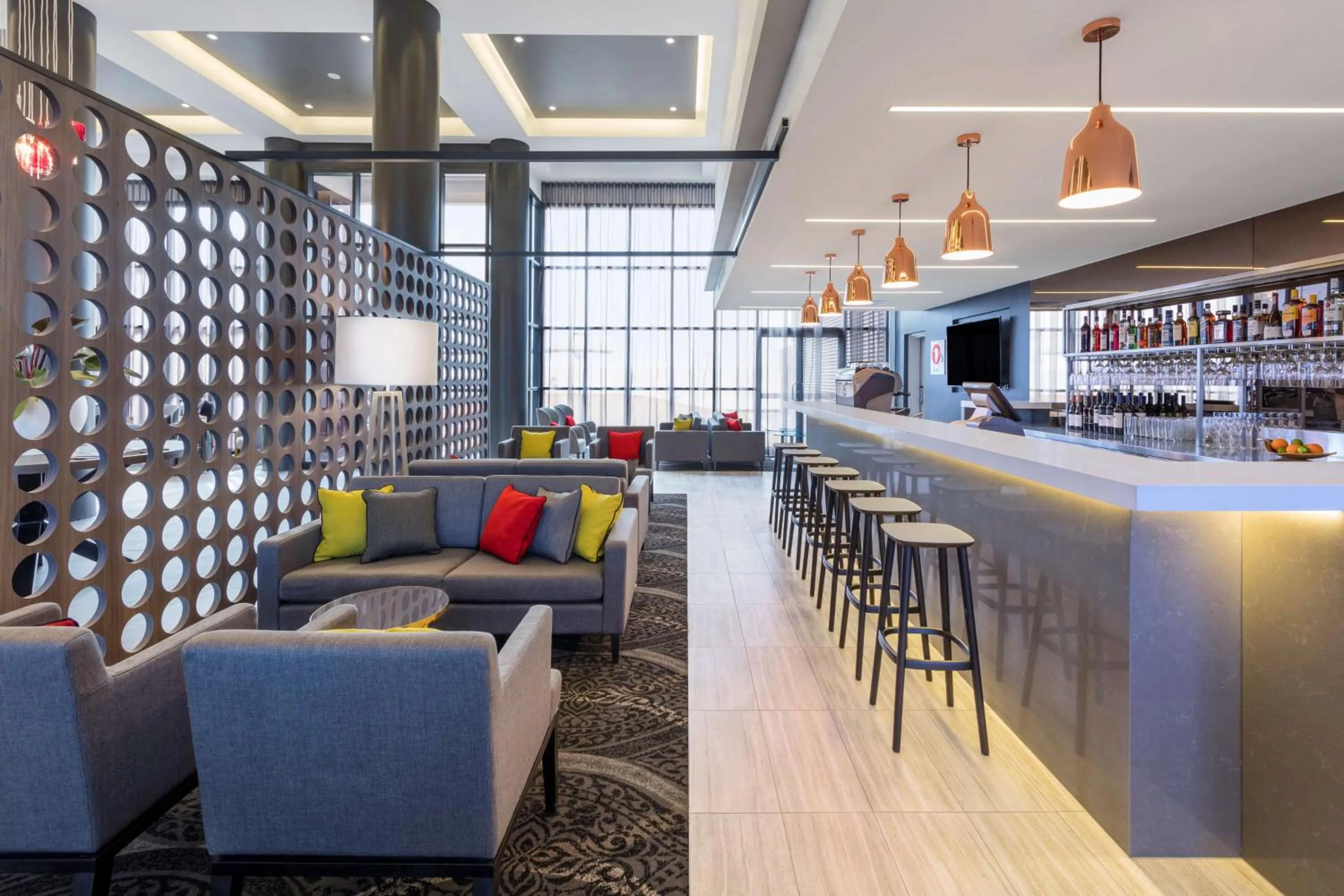 Lounge or bar in Travelodge Hotel Sydney Airport
