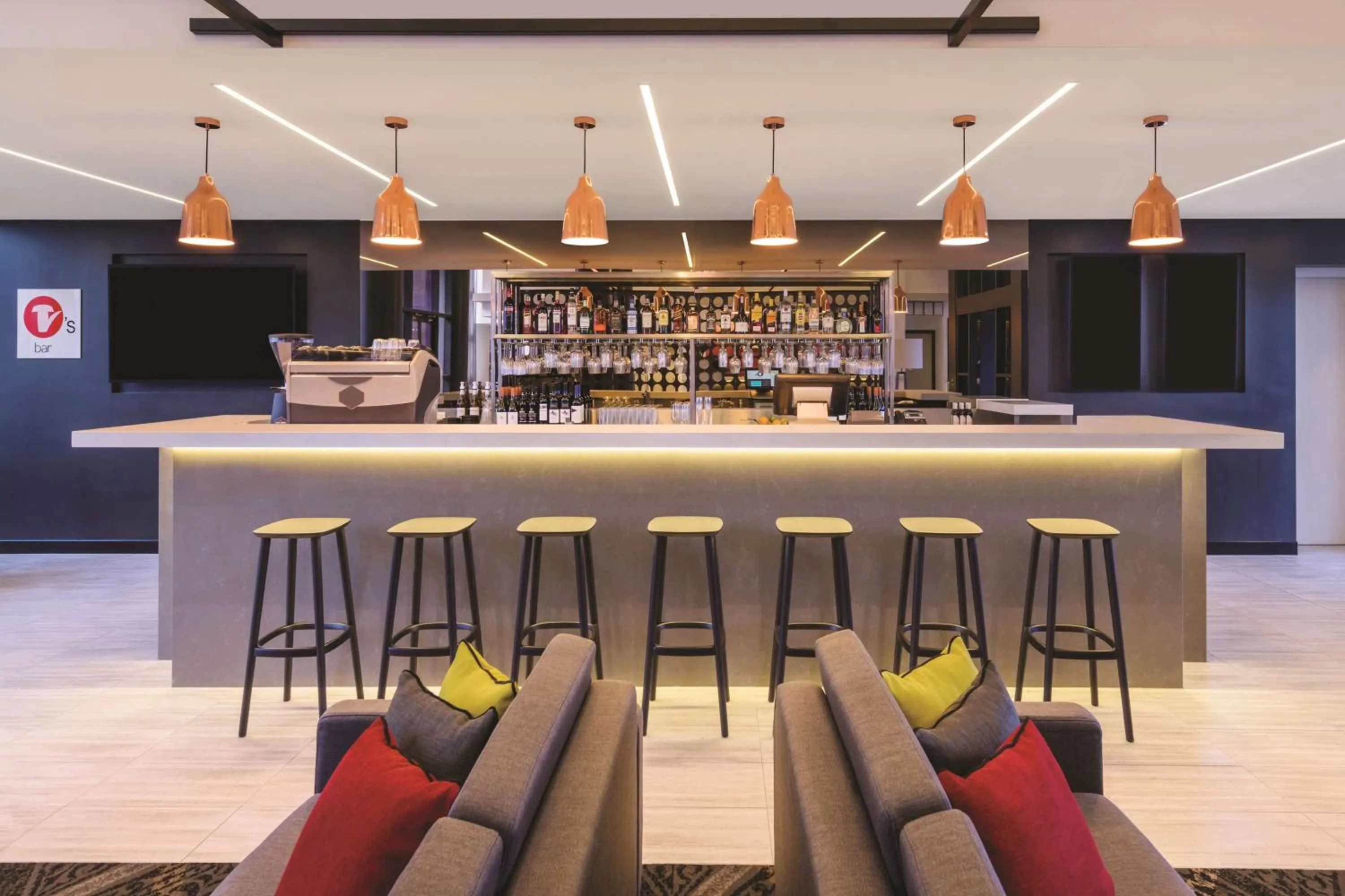 Restaurant/places to eat in Travelodge Hotel Sydney Airport