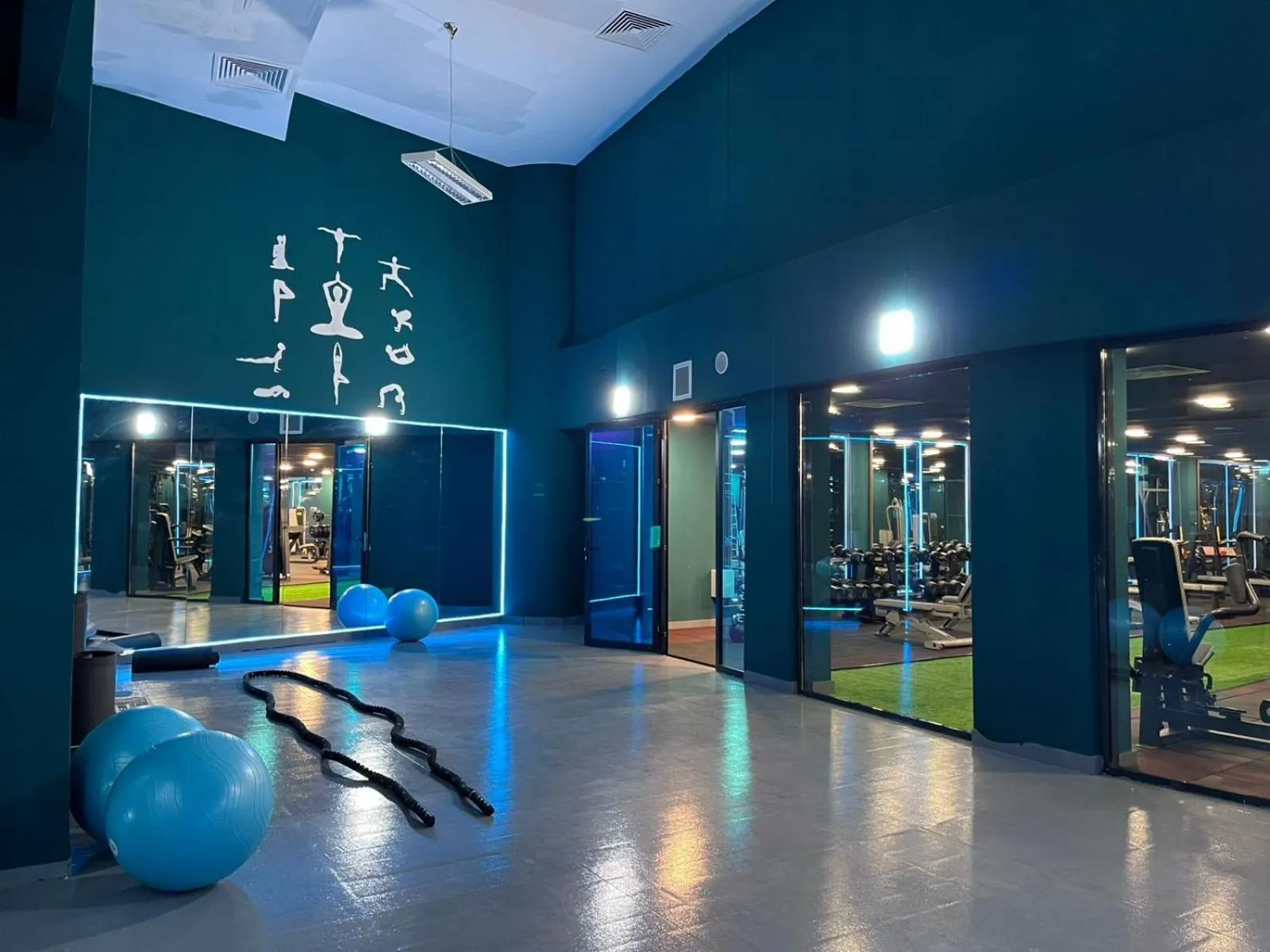 Fitness centre/facilities in Sky Tower Hotel