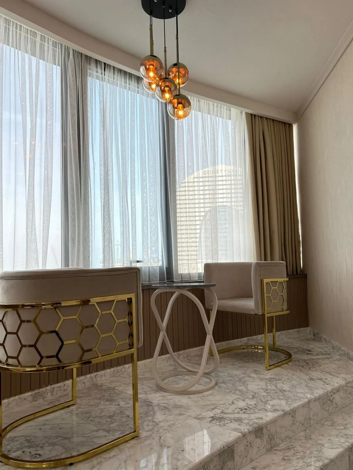 Living room in Sky Tower King Hotel