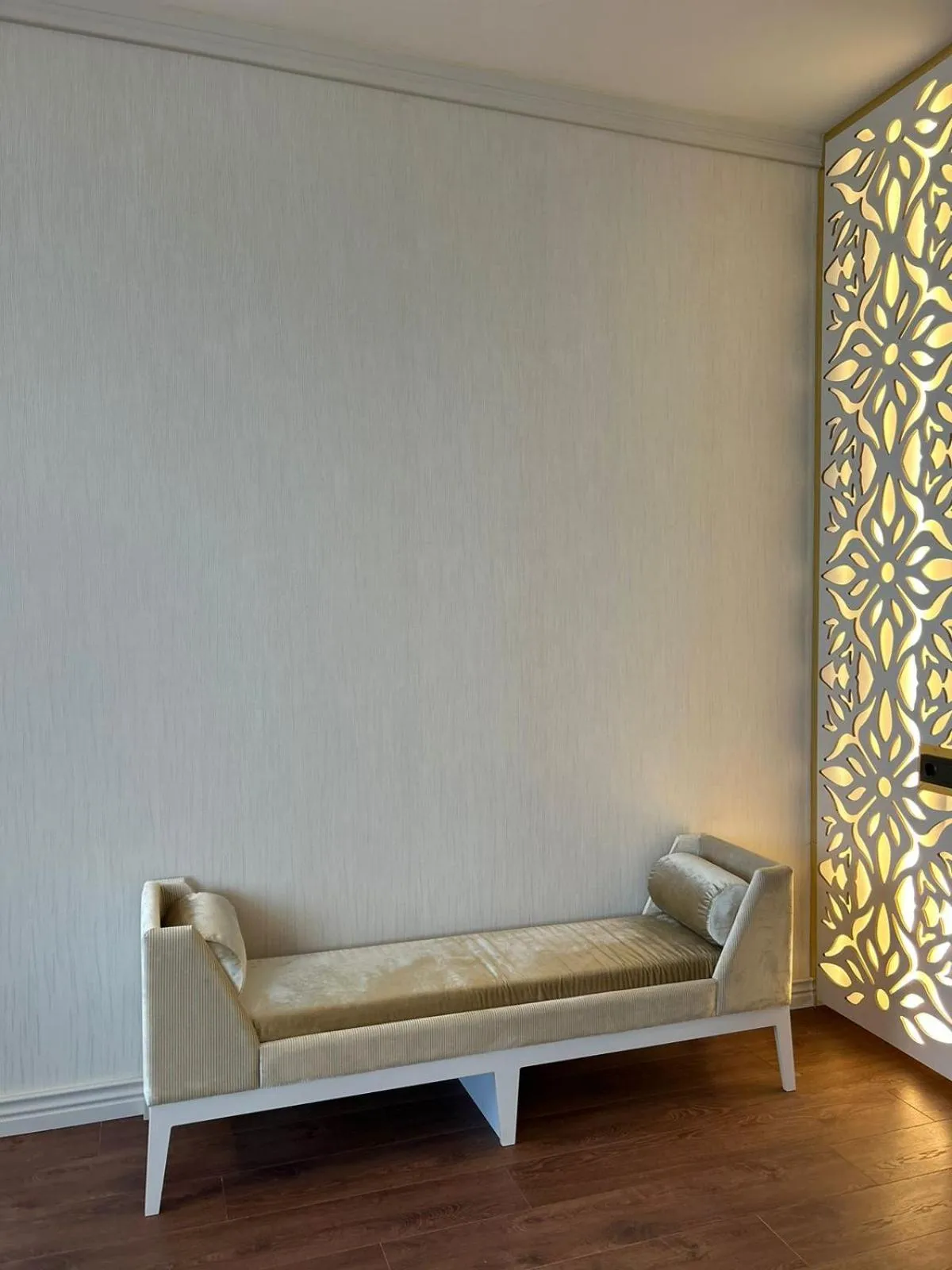 Living room in Sky Tower King Hotel