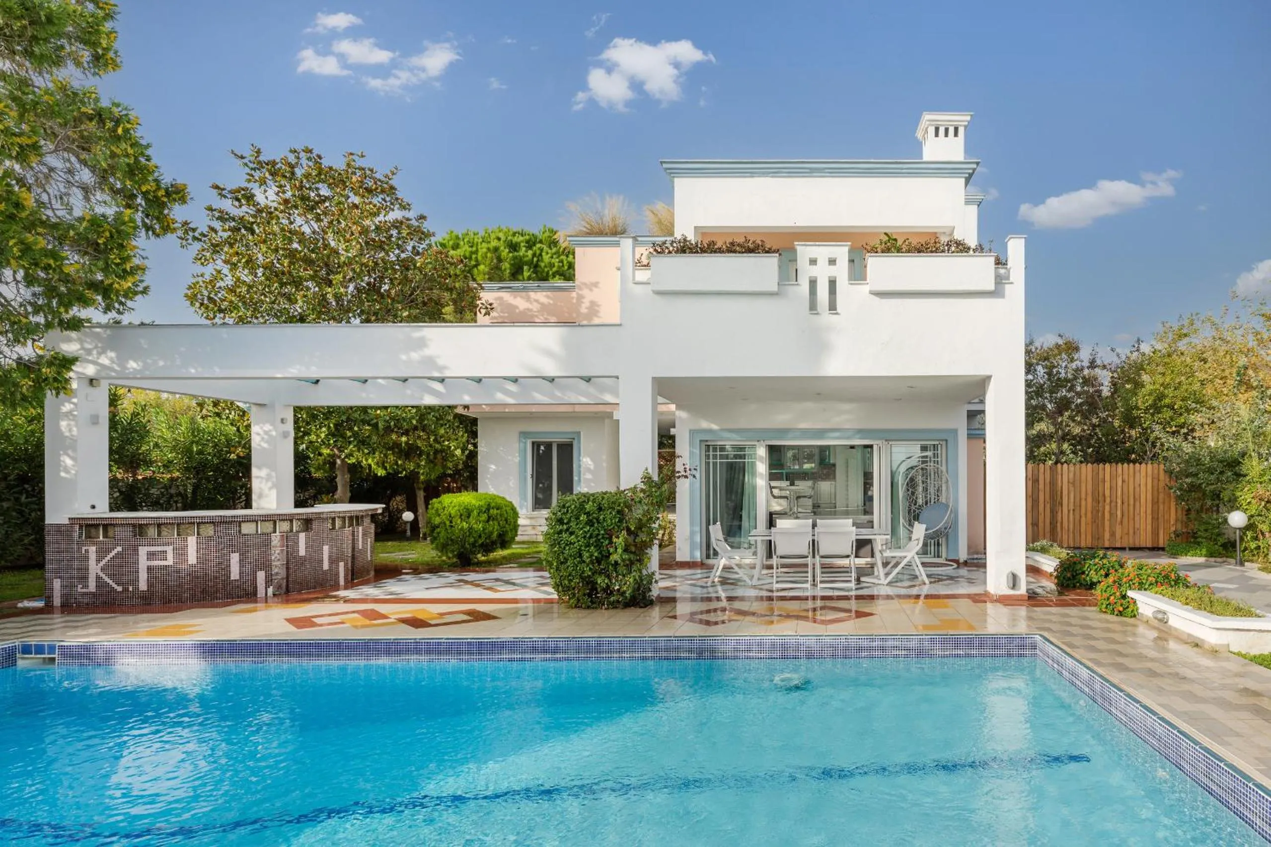 Villa IO