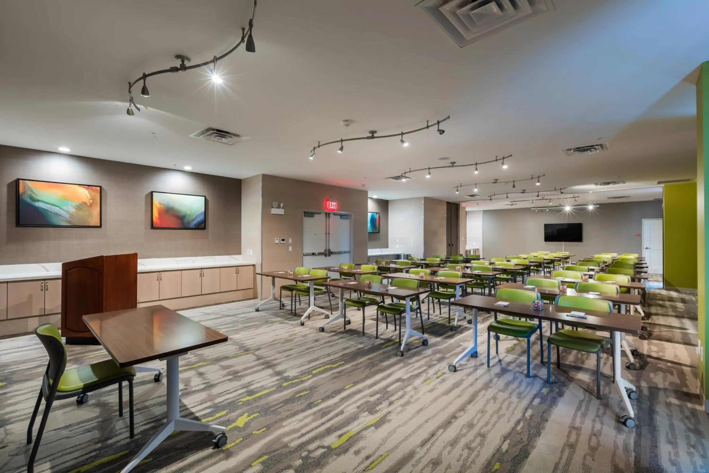 Meeting/conference room in TownePlace Suites by Marriott Orlando at SeaWorld