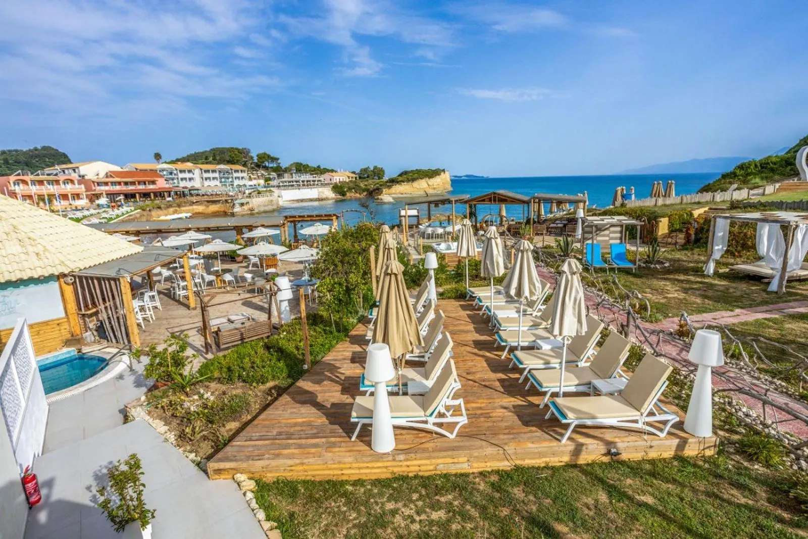 Del Mare Beach Hotel